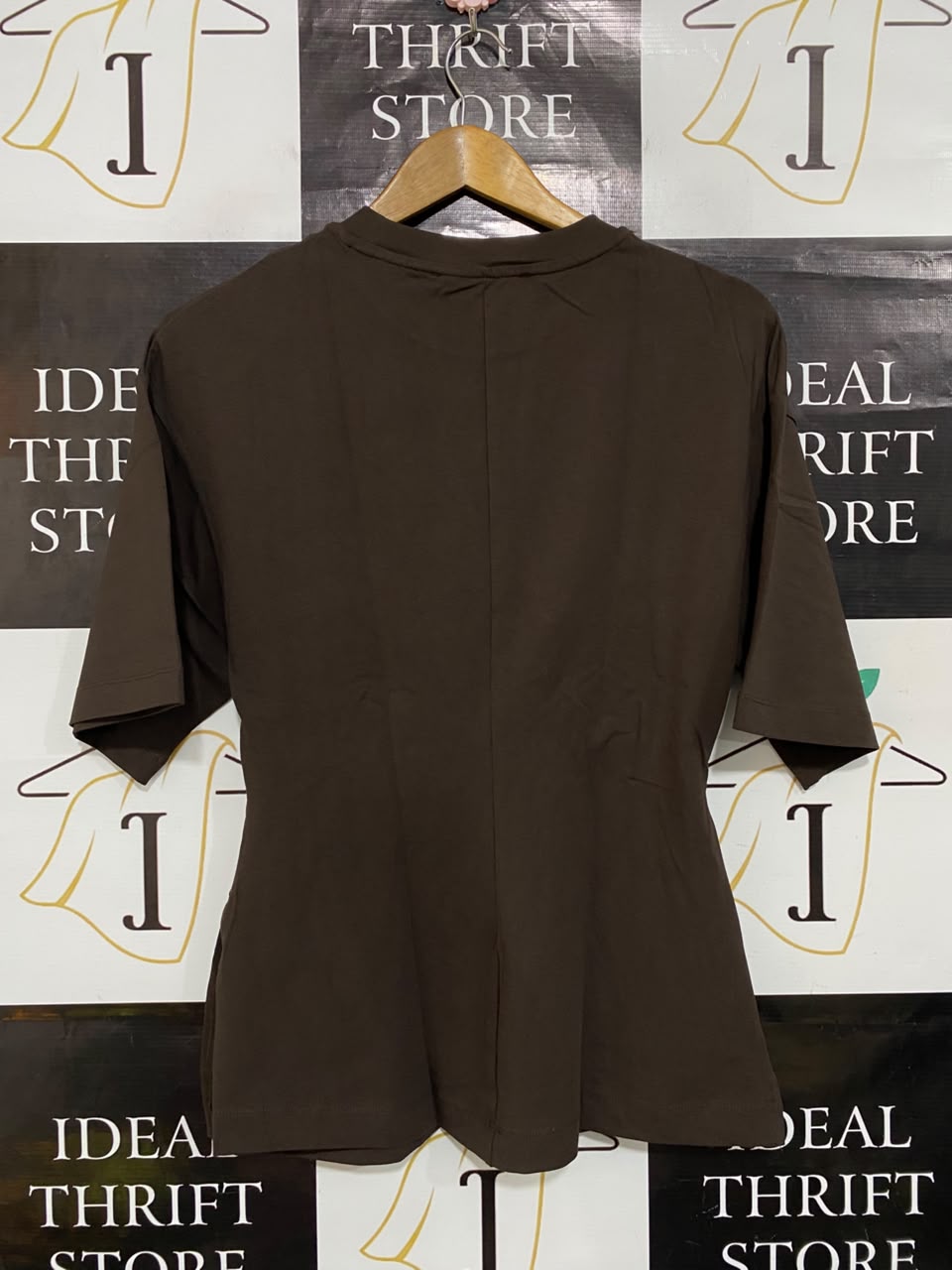 PRIMARK |S| BUST 17| A24| BROWN OVERSIZED T-SHIRT WITH GOLD-TONE WAIST RING ACCENT
