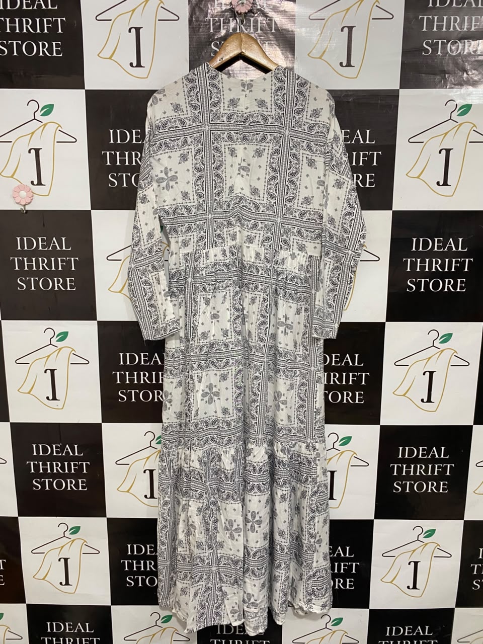 BENIN STYLE |M| BUST FREE| A26| BLACK AND WHITE PAISLEY PRINT LONG SLEEVE MAXI DRESS