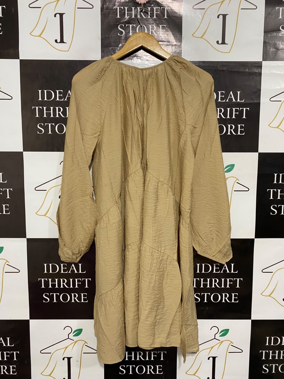 H&M |S| BUST 21| A26| CAMEL BROWN V-NECK LONG SLEEVE MINI DRESS