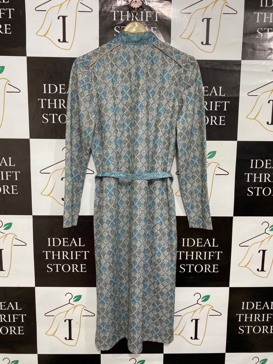 |M| BUST 18| A26| BLUE AND BEIGE GEOMETRIC PRINT STAND COLLAR LONG SLEEVE MAXI DRESS WITH BELT