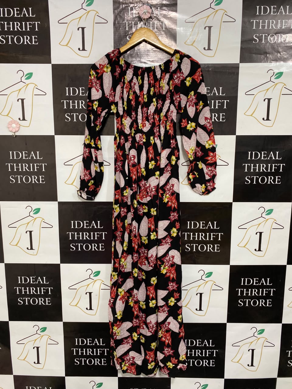 |XS| BUST 11| A25| BLACK AND RED FLORAL SMOCKED LONG SLEEVE BOHEMIAN MAXI DRESS