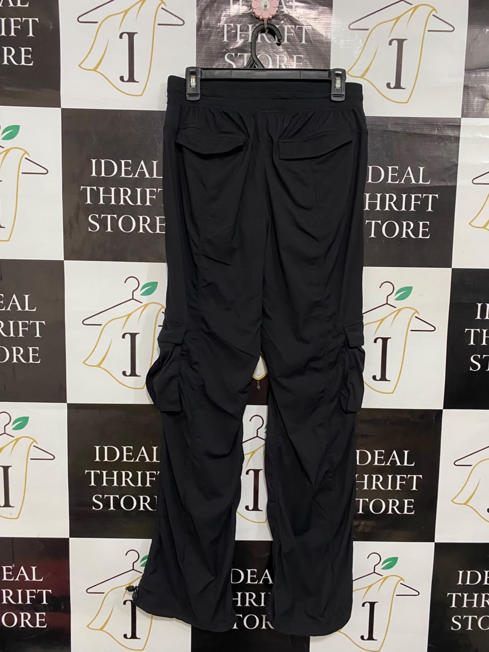 LULULEMON |M| WAIST 28| WOMEN'S HIGH-WAISTED BLACK DRAWSTRING CARGO PANTS WITH FLAP POCKETS