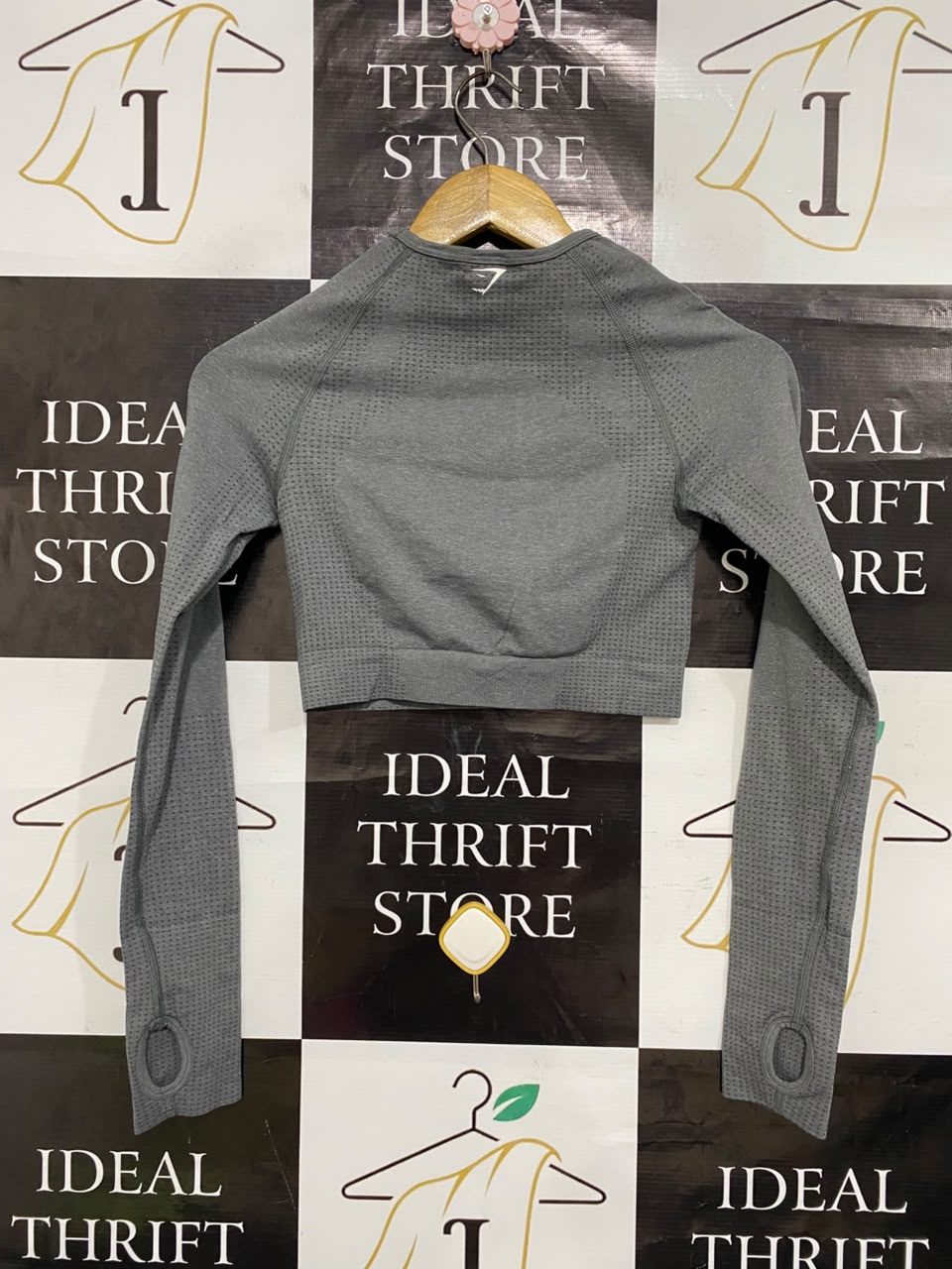 GYMSHARK |S| BUST 13| WOMEN'S VITAL SEAMLESS LONG SLEEVE CROPPED TOP - CHARCOAL GREY WORKOUT SHIRT