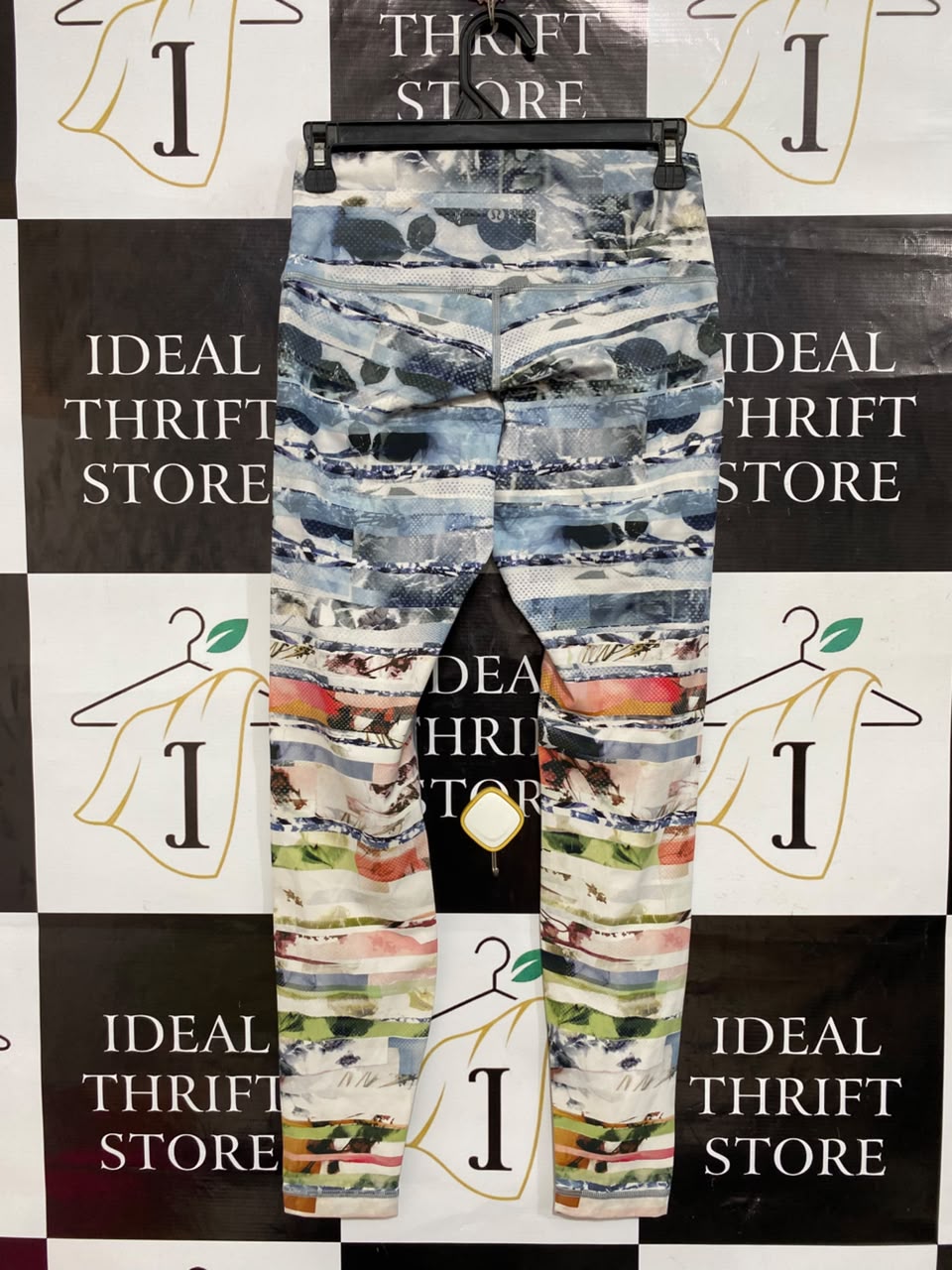 LULULEMON |XS| WAIST 24| WOMEN'S MULTICOLOR STRIPED ABSTRACT PRINT HIGH-WAISTED ATHLETIC LEGGINGS