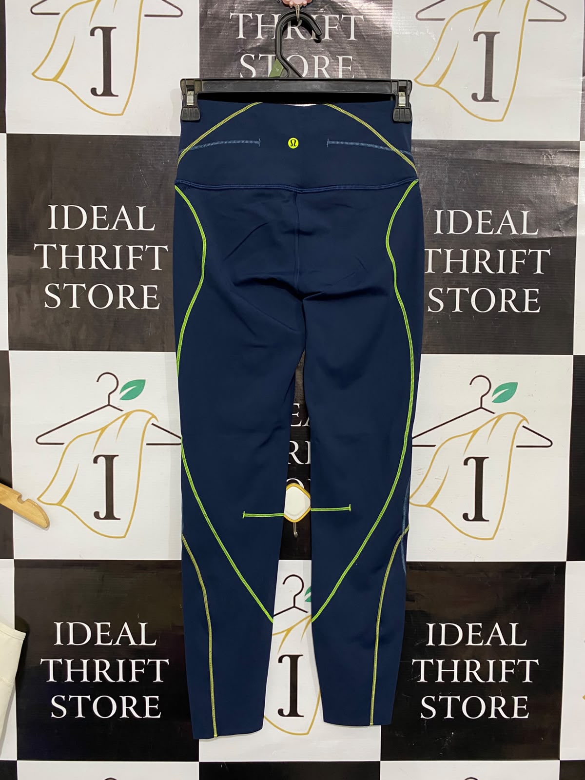 LULULEMON | XS| WAIST 22| WOMEN'S NAVY BLUE HIGH-RISE ATHLETIC LEGGINGS WITH NEON YELLOW CONTRAST PIPING FULL LENGTH ACTIVEWEAR