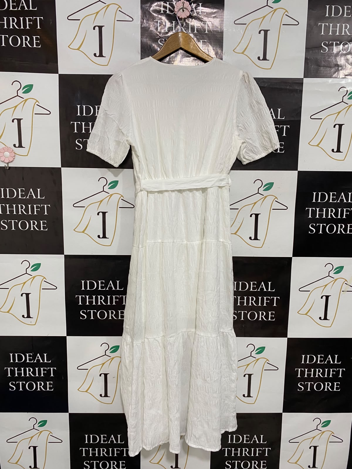 SHEIN |M| BUST 17| A27| CRISP WHITE V-NECK TIE-WAIST SHORT-SLEEVE MIDI DRESS