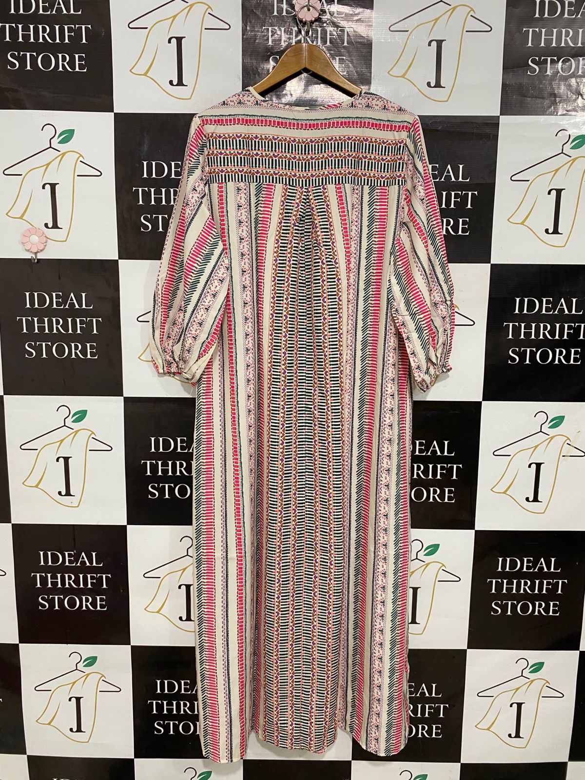 EMERY ROSE |XL| BUST 22| A30| CREAM & PINK ETHNIC STRIPE TIE-NECK LONG-SLEEVE MAXI DRESS