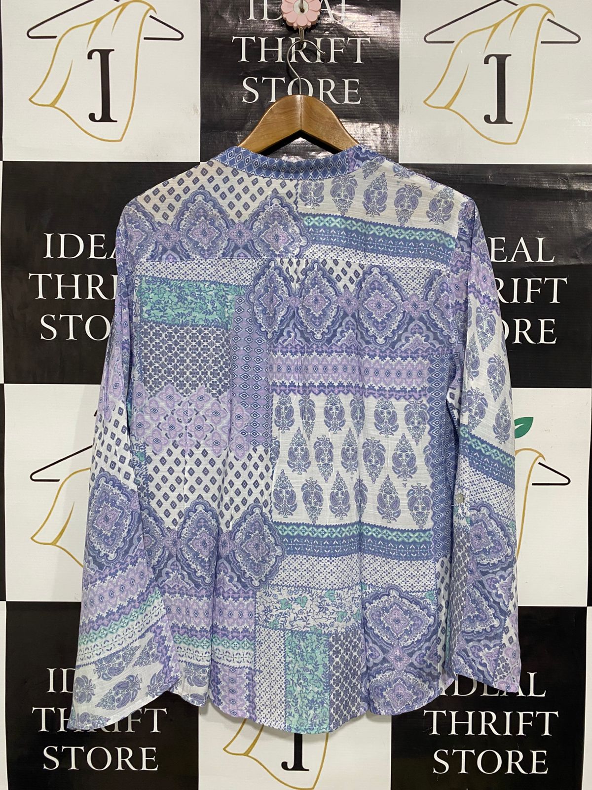 FELLA HAMILTON |L| BUST 21| A31| PURPLE & BLUE PATCHWORK PRINT V-NECK LONG-SLEEVE BLOUSE