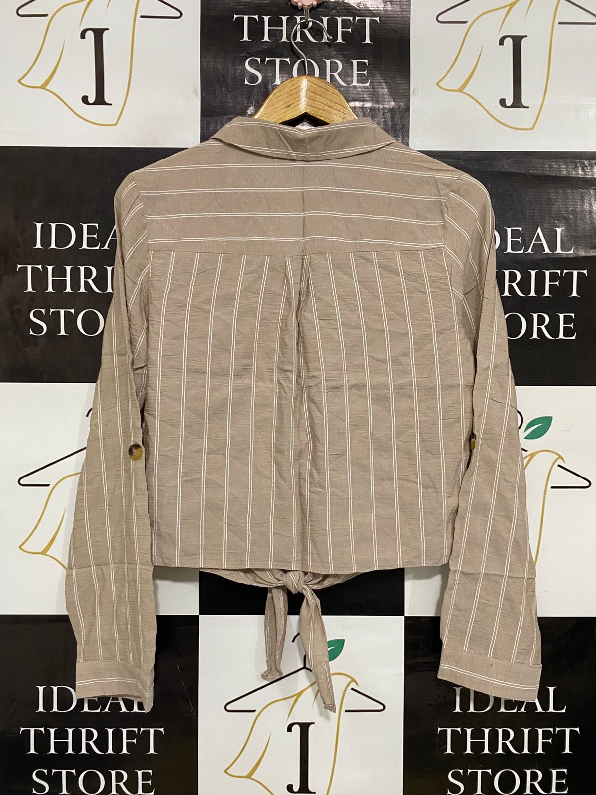 PRIMARK |S| BUST 17| A34| BEIGE & WHITE STRIPED TIE-FRONT LONG-SLEEVE BUTTON-UP SHIRT