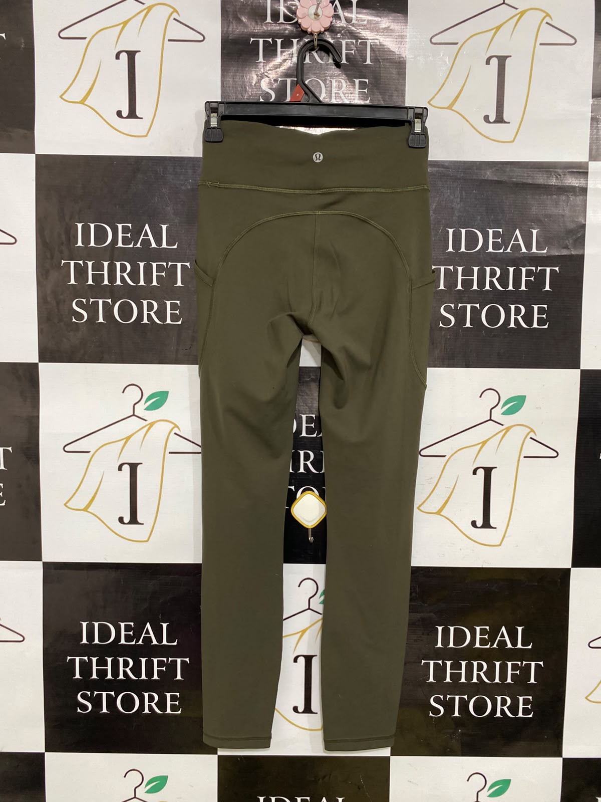 LULULEMON |XS| WAIST 23| OLIVE GREEN HIGH-WAISTED PERFORMANCE ACTIVEWEAR LEGGINGS WITH SIDE POCKETS