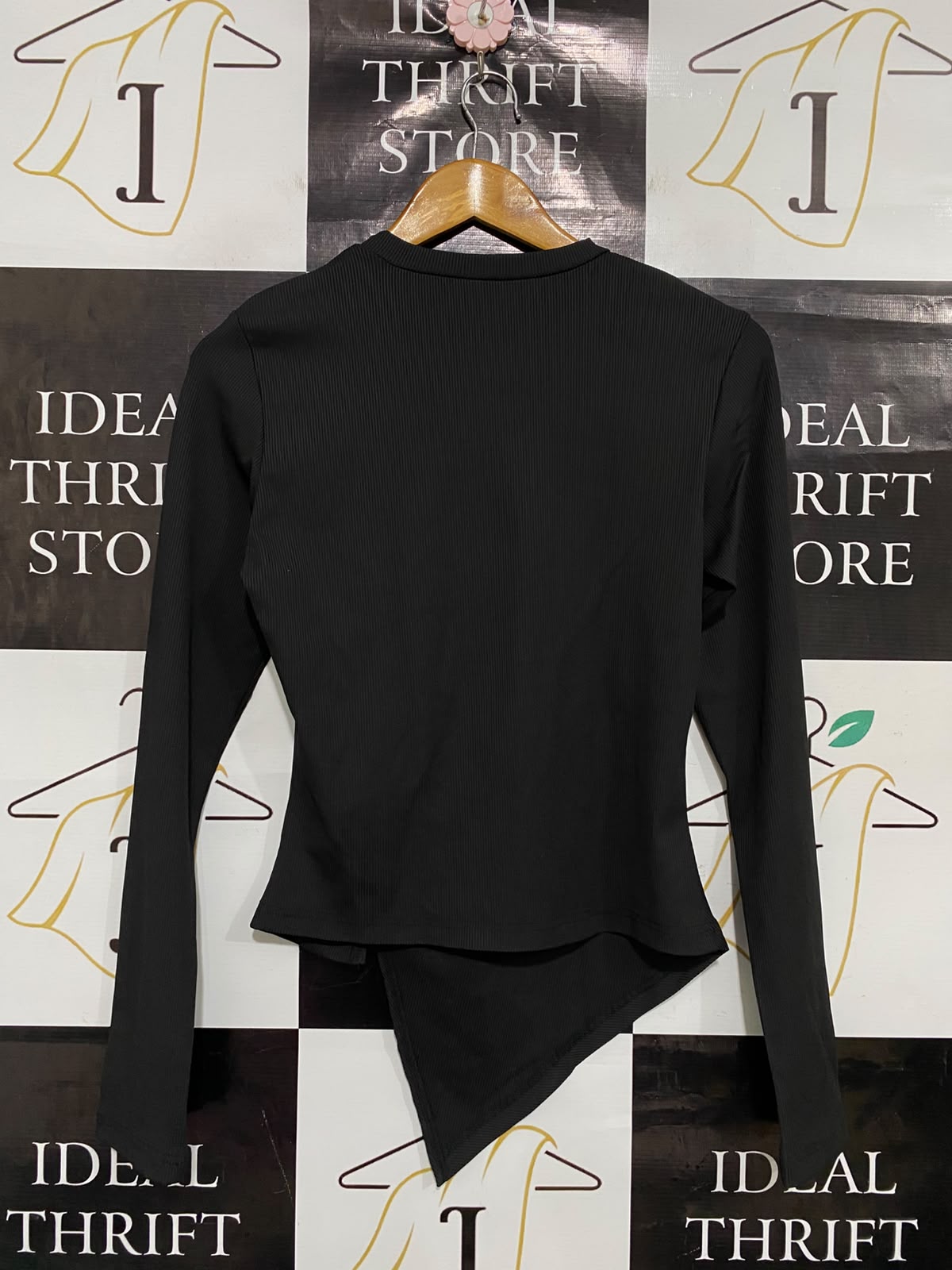 |L| BUST 15| A36| BLACK RIBBED CREW-NECK ASYMMETRIC GATHERED LONG-SLEEVE TOP