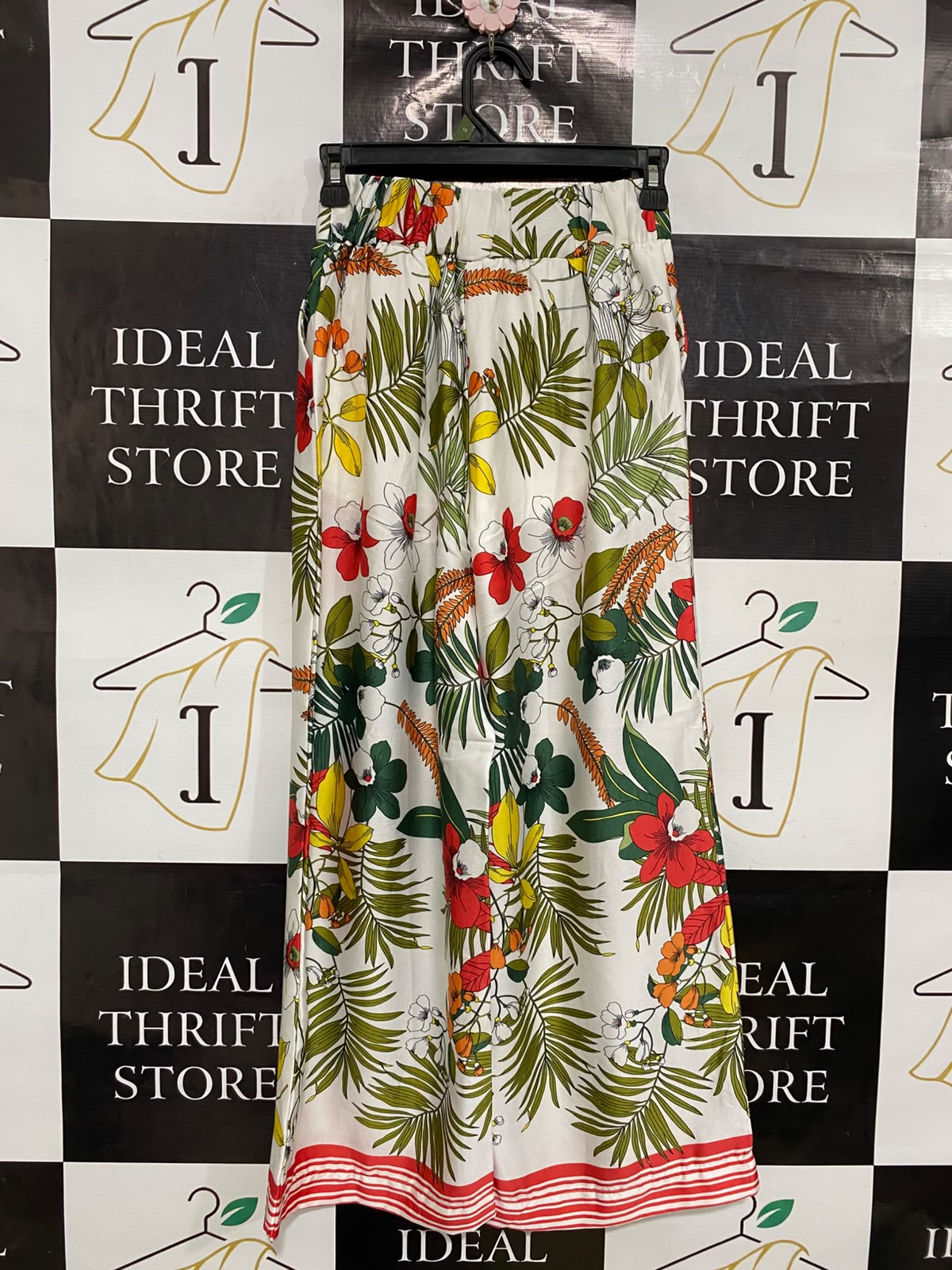 WHITE CLOSET |XS| WAIST 23| A36| WHITE TROPICAL BOTANICAL PRINT WIDE-LEG SATIN TROUSERS