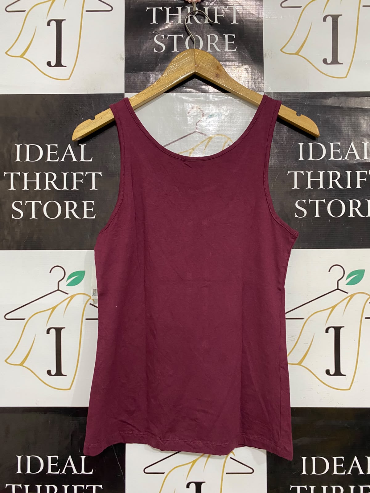 DIP |S| BUST 15| A37| BURGUNDY ESSENTIAL RIBBED TANK TOP