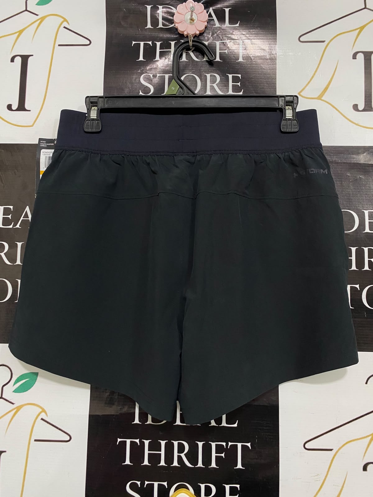 UNDER ARMOUR |S| WAIST 28| A40| BLACK PERFORMANCE UTILITY RUNNING SHORTS