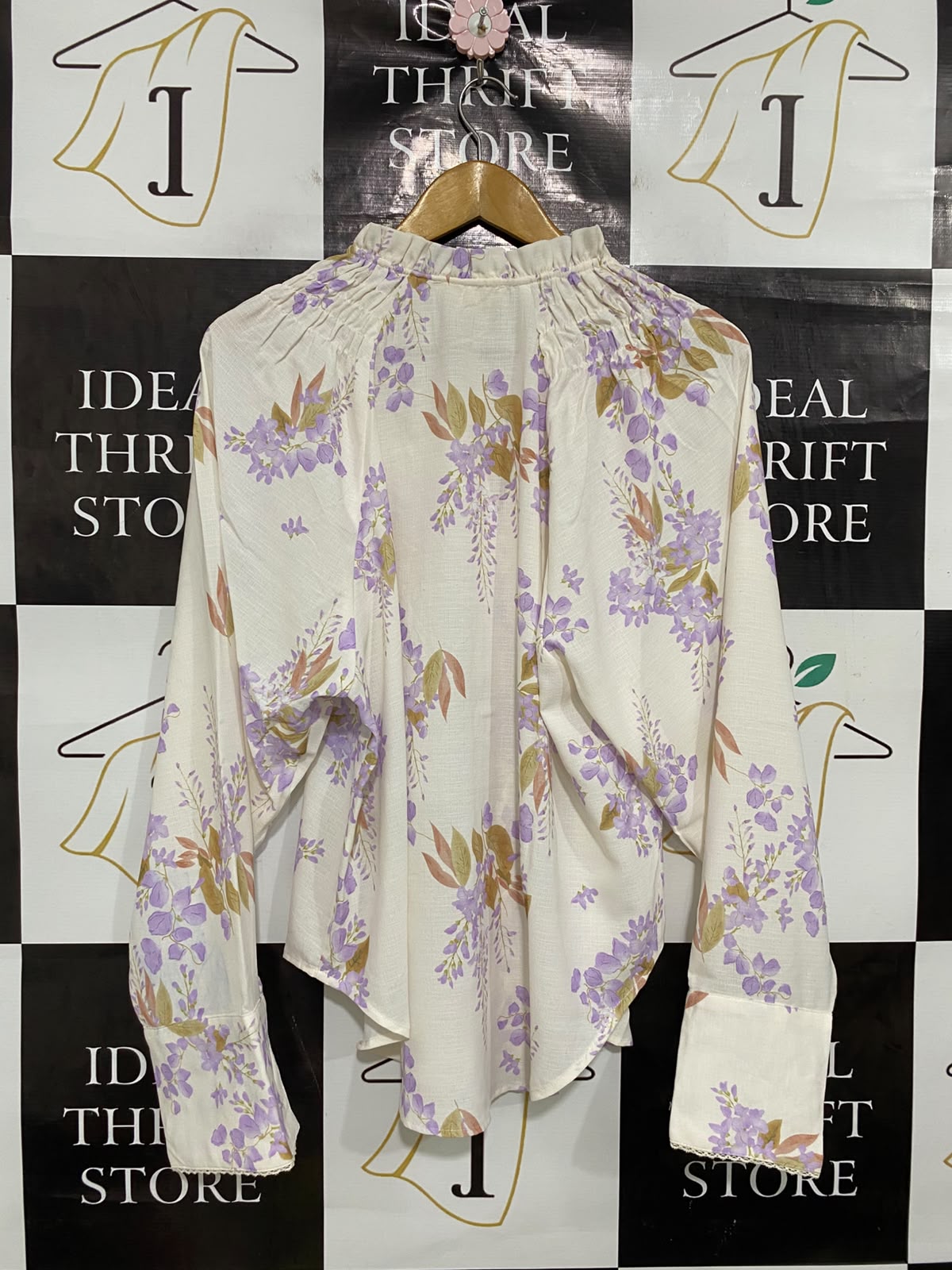 TULUA |L| BUST 20| A42| TULUA LILAC FLORAL LACE-TRIMMED UTILITY BLOUSE