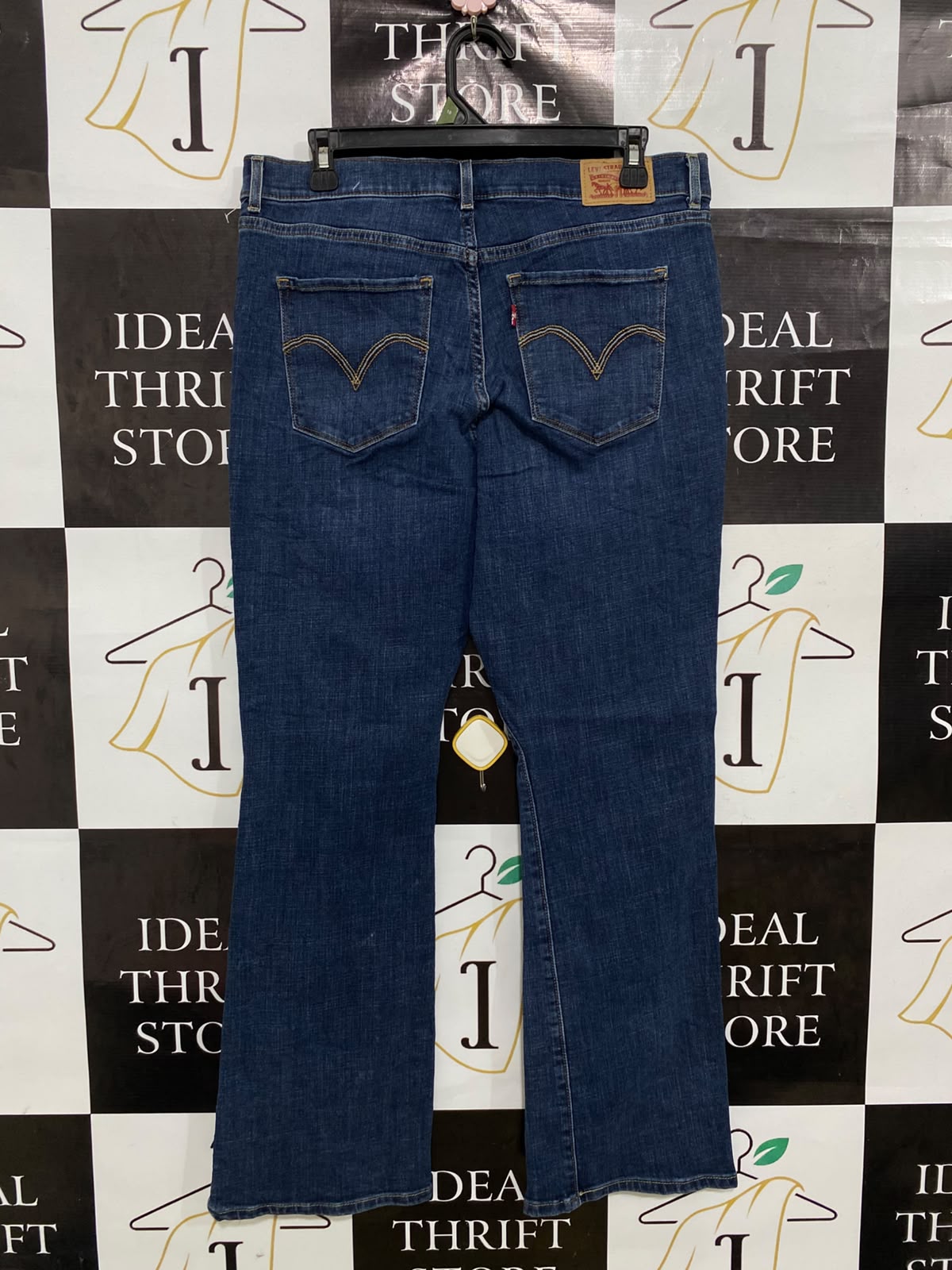 LEVIS |L| WAIST 32| A41| BLUE WASH CLASSIC BOOTCUT UTILITY DENIM JEANS