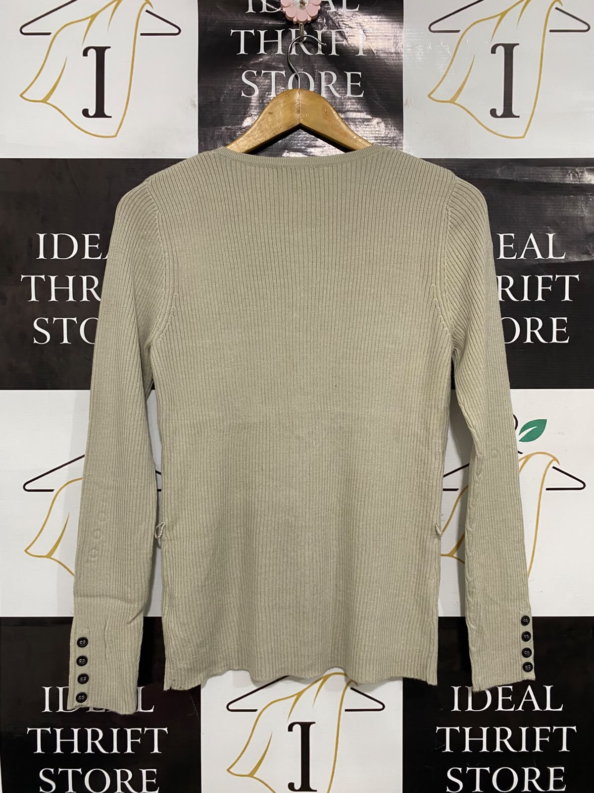 YARRA TRAIL |M| BUST 16| A41| BEIGE MULTI-BUTTON RIBBED UTILITY CARDIGAN