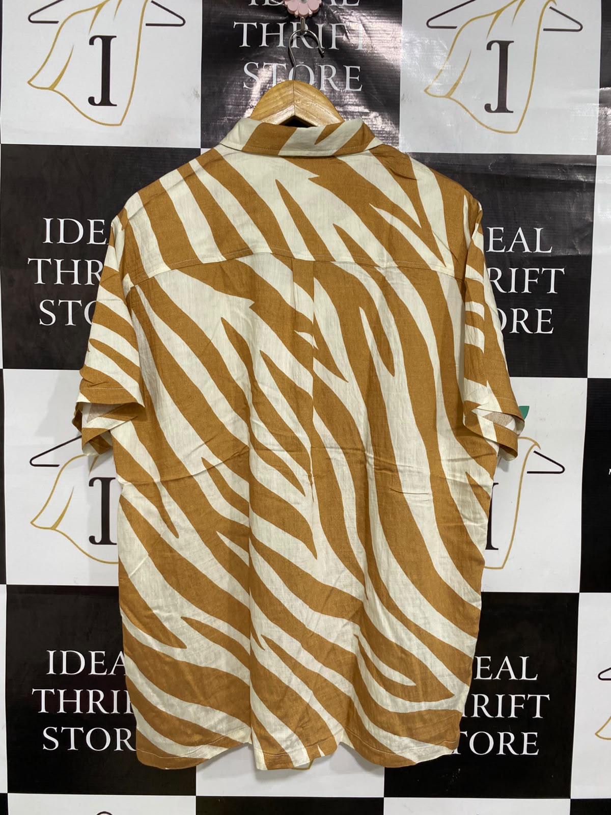 RUNAWAY |L| BUST 24| A42| MUSTARD & WHITE ZEBRA-PRINT UTILITY BUTTON-DOWN SHIRT