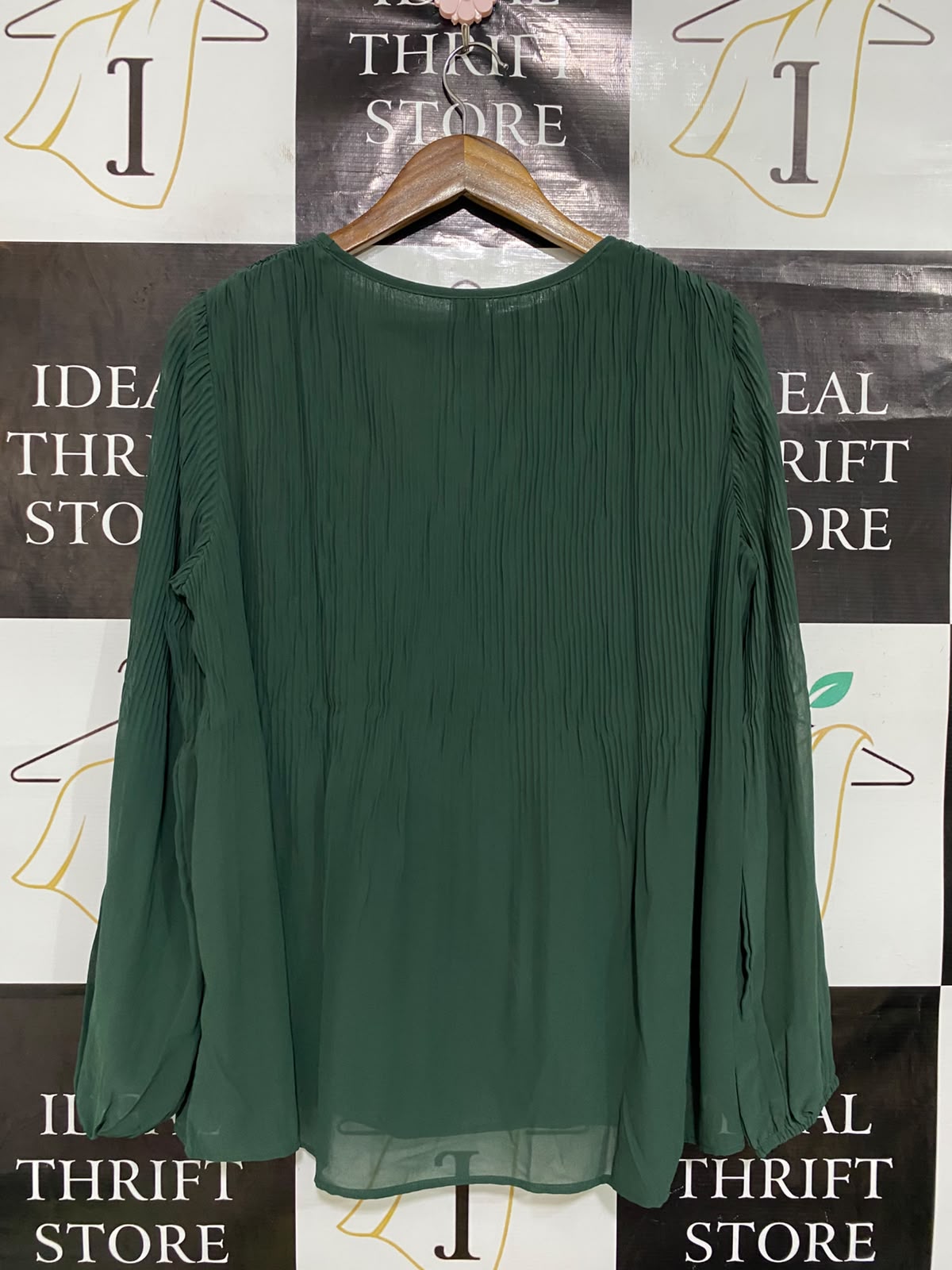 ANKO |M| BUST 21| A43| HUNTER GREEN PLEATED V-NECK TECHNICAL UTILITY BLOUSE