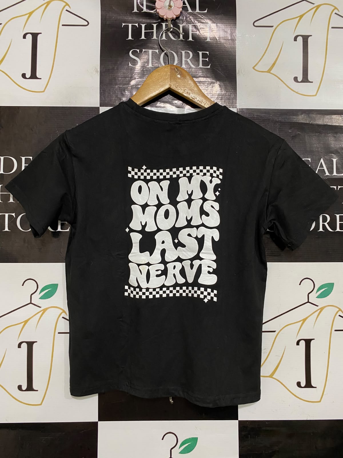 KID LIFE |XS| BUST 16| A46| BLACK "KID LIFE" SKELETON HAND GRAPHIC TEE