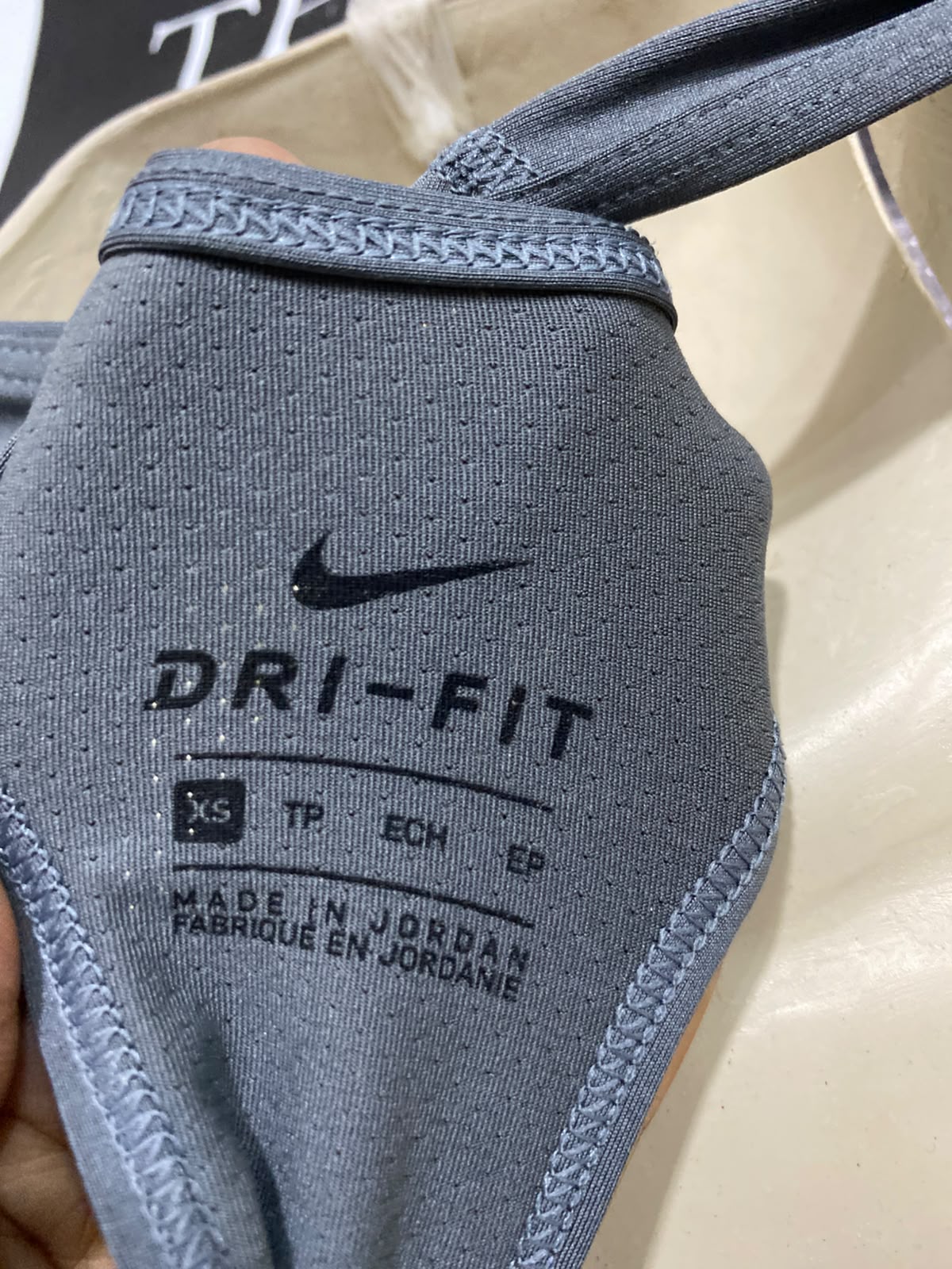 NIKE |XS| BUST 15| A45| GREY SWOOSH TECHNICAL PERFORMANCE UTILITY TANK TOP