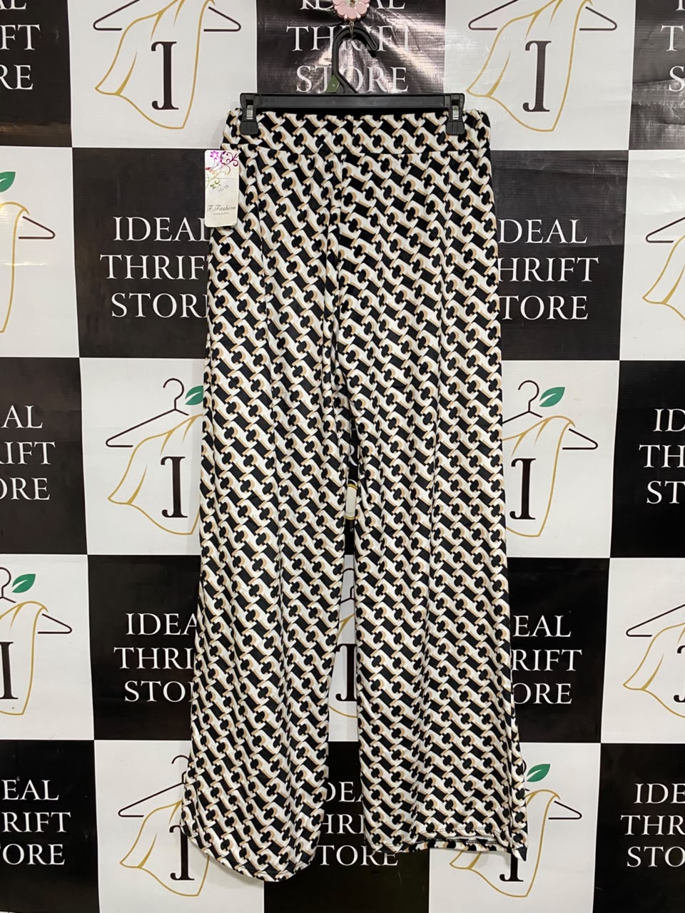 F FASHION |M| WAIST 28| A48| BLACK, BEIGE, AND WHITE GEOMETRIC-PRINT ELASTICATED WIDE-LEG TECHNICAL UTILITY TROUSERS