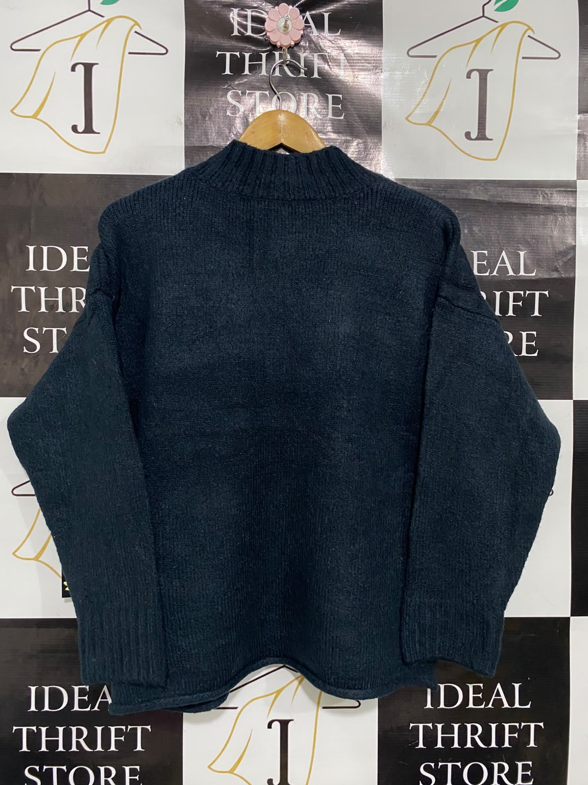 CLICHE |L| BUST 22| A51| BLACK FLORAL EMBROIDERED MOCK-NECK TECHNICAL UTILITY SWEATER