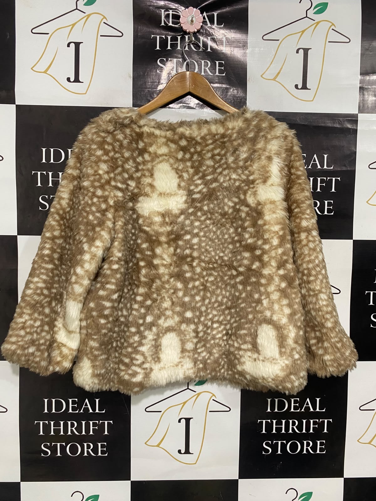 STANDARD |S| BUST 15| A51| FAWN AND CREAM FAUX-FUR FAUN-PATTERN TECHNICAL UTILITY JACKET