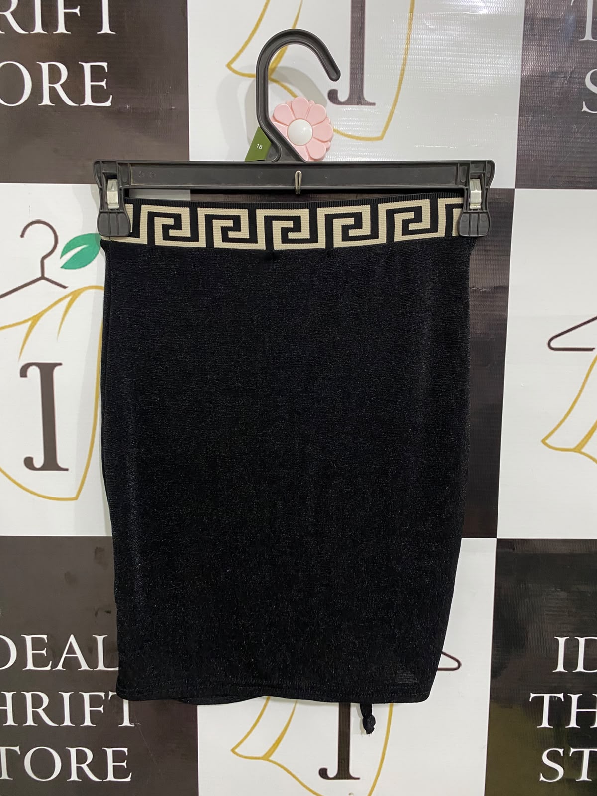 BOOHOO |S| WAIST 22| A53| BLACK BOOHOO GREEK-KEY WAISTBAND RUCHED TECHNICAL UTILITY MINI SKIRT