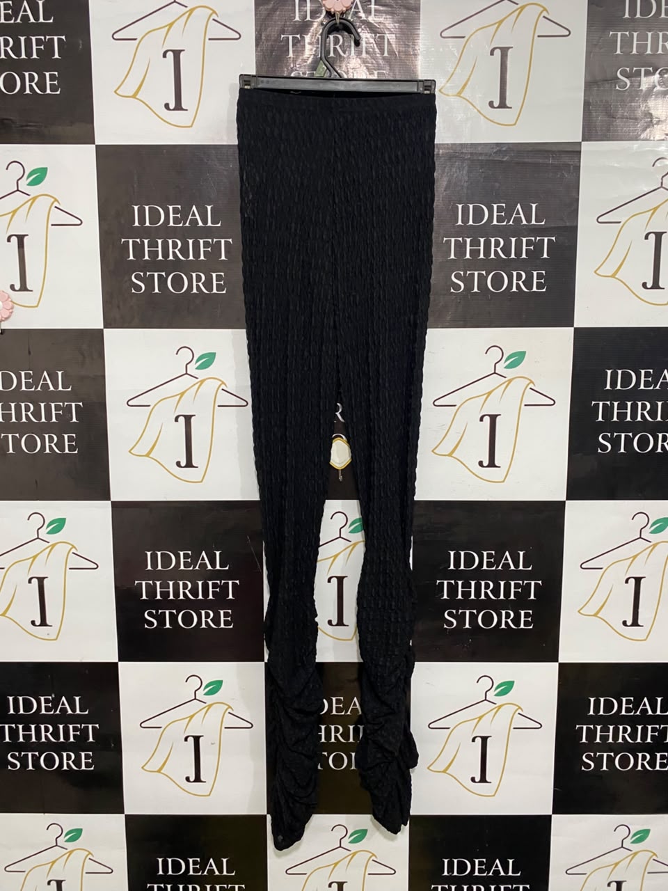 PRETTYLITTLE THING |XS| WAIST 22| A54| BLACK CRINKLE TEXTURED RUFFLE-HEM TECHNICAL UTILITY LEGGINGS