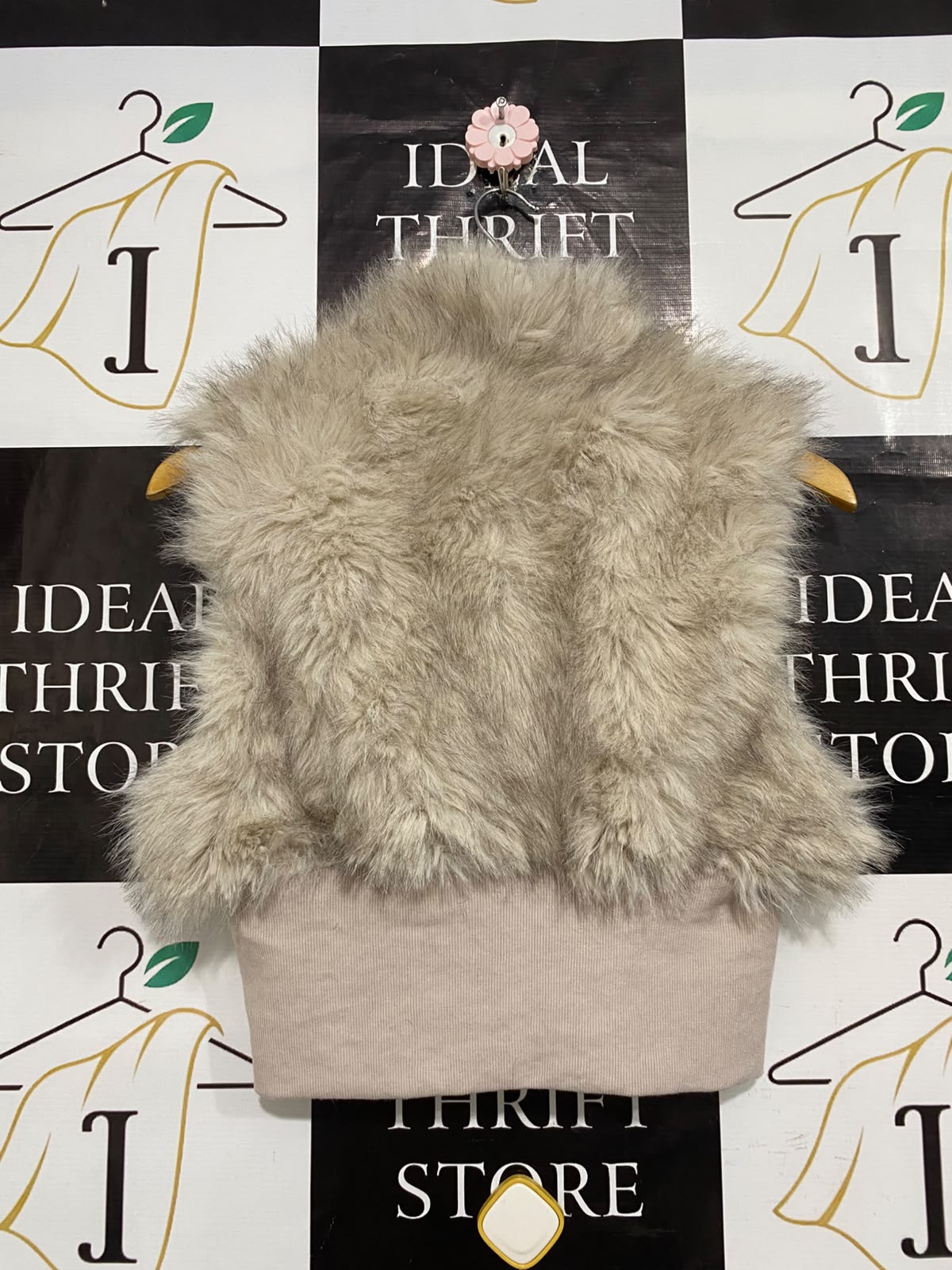 SHEIN |M| BUST 17| A55| TAUPE FAUX-FUR STAND-COLLAR TECHNICAL UTILITY VEST