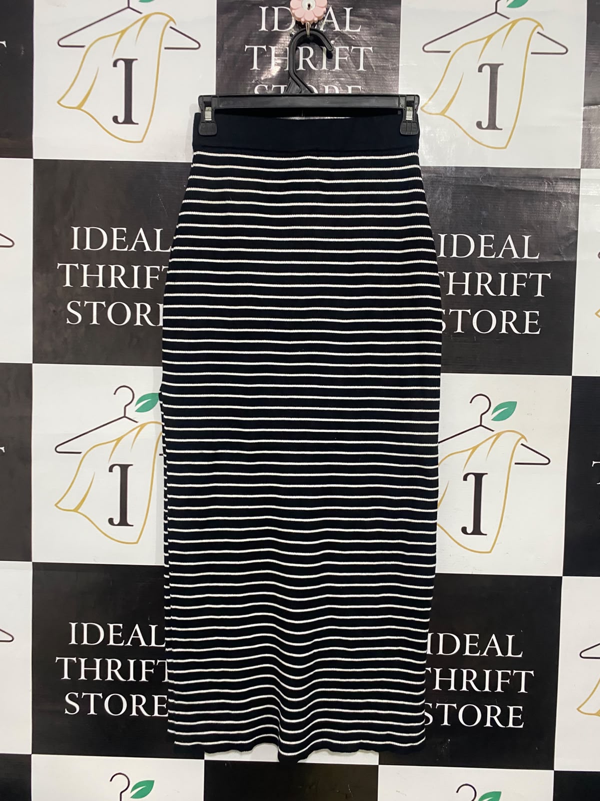 LILY LOVES |XXS| WAIST 24| A32| BLACK AND WHITE STRIPED KNIT TECHNICAL UTILITY MIDI SKIRT