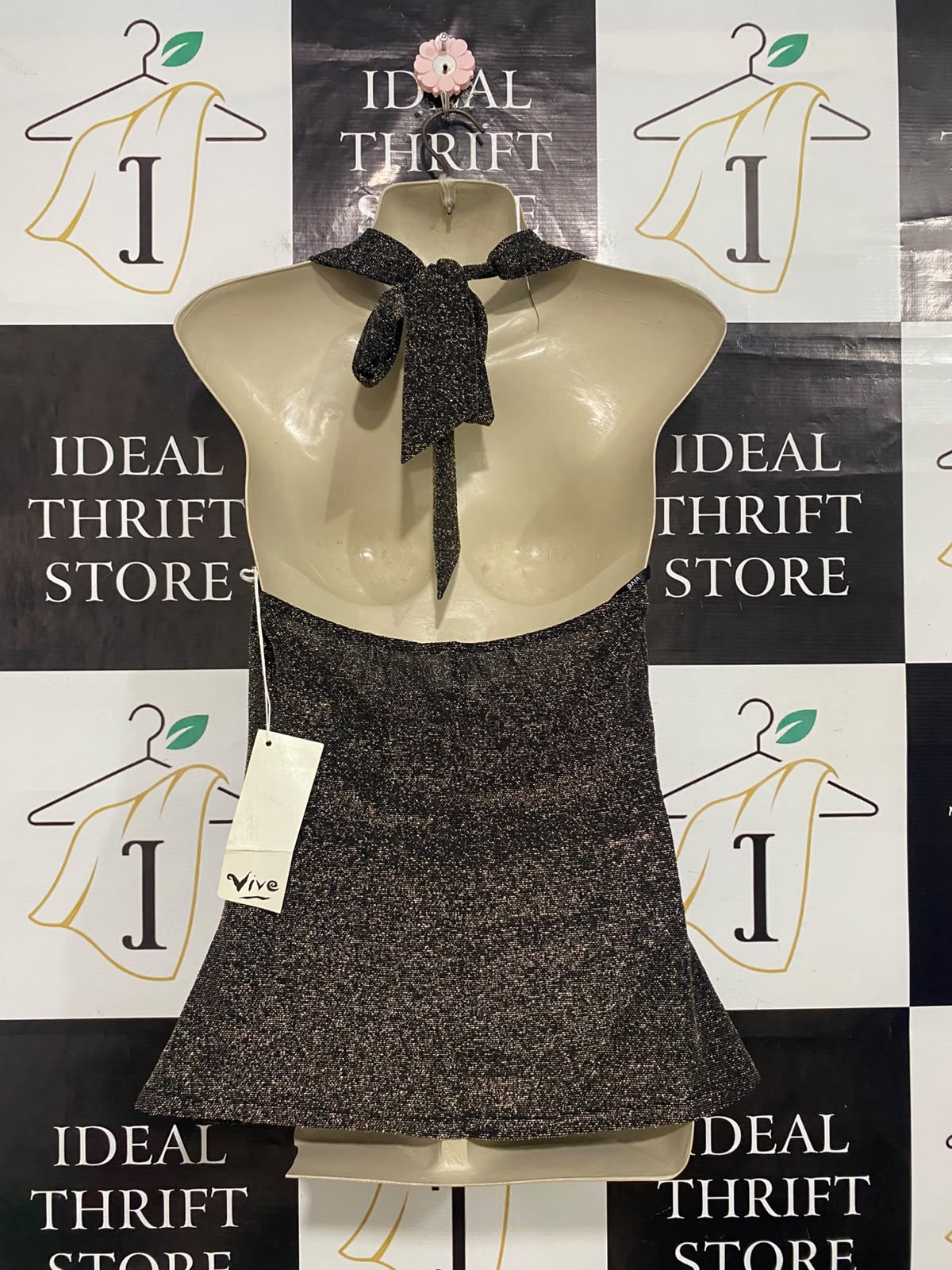 VIVE |S| BUST 16| A56| SPARKLE HALTER-NECK DRAPE-FRONT TECHNICAL UTILITY TOP