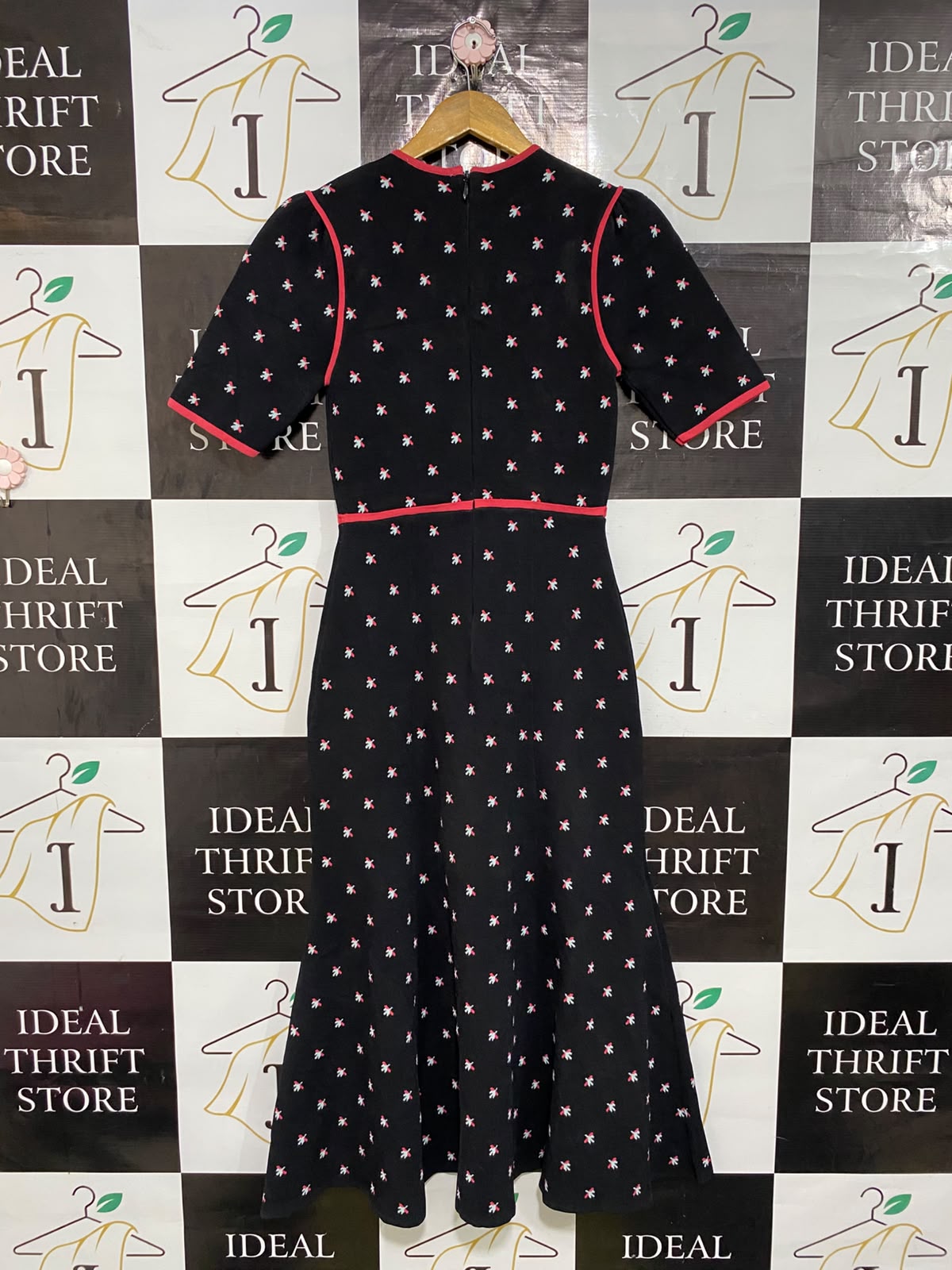 ALICE MCCALL |S| BUST 14| A58| BLACK FLORAL-EMBROIDERED KNIT TECHNICAL UTILITY MIDI DRESS