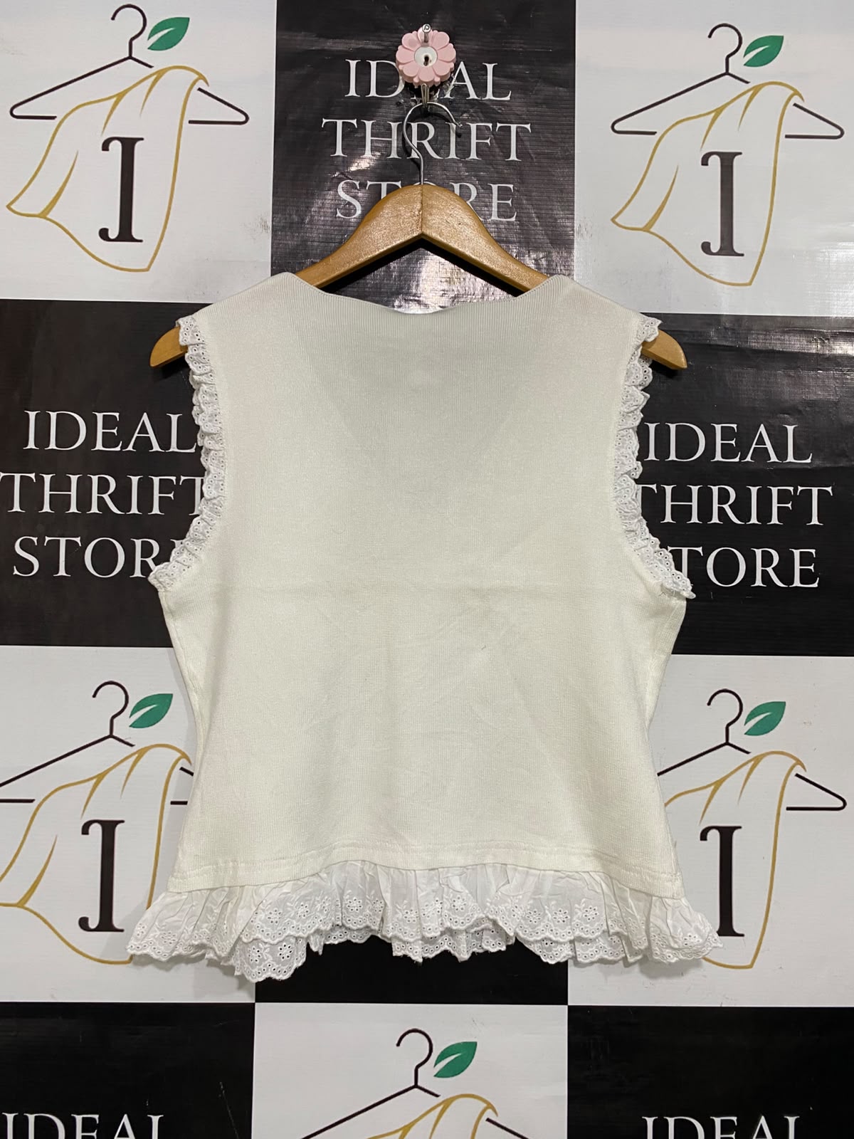 ANKO |M| BUST 16| A57| OFF-WHITE V-NECK EYELET-TRIM TECHNICAL UTILITY TANK TOP