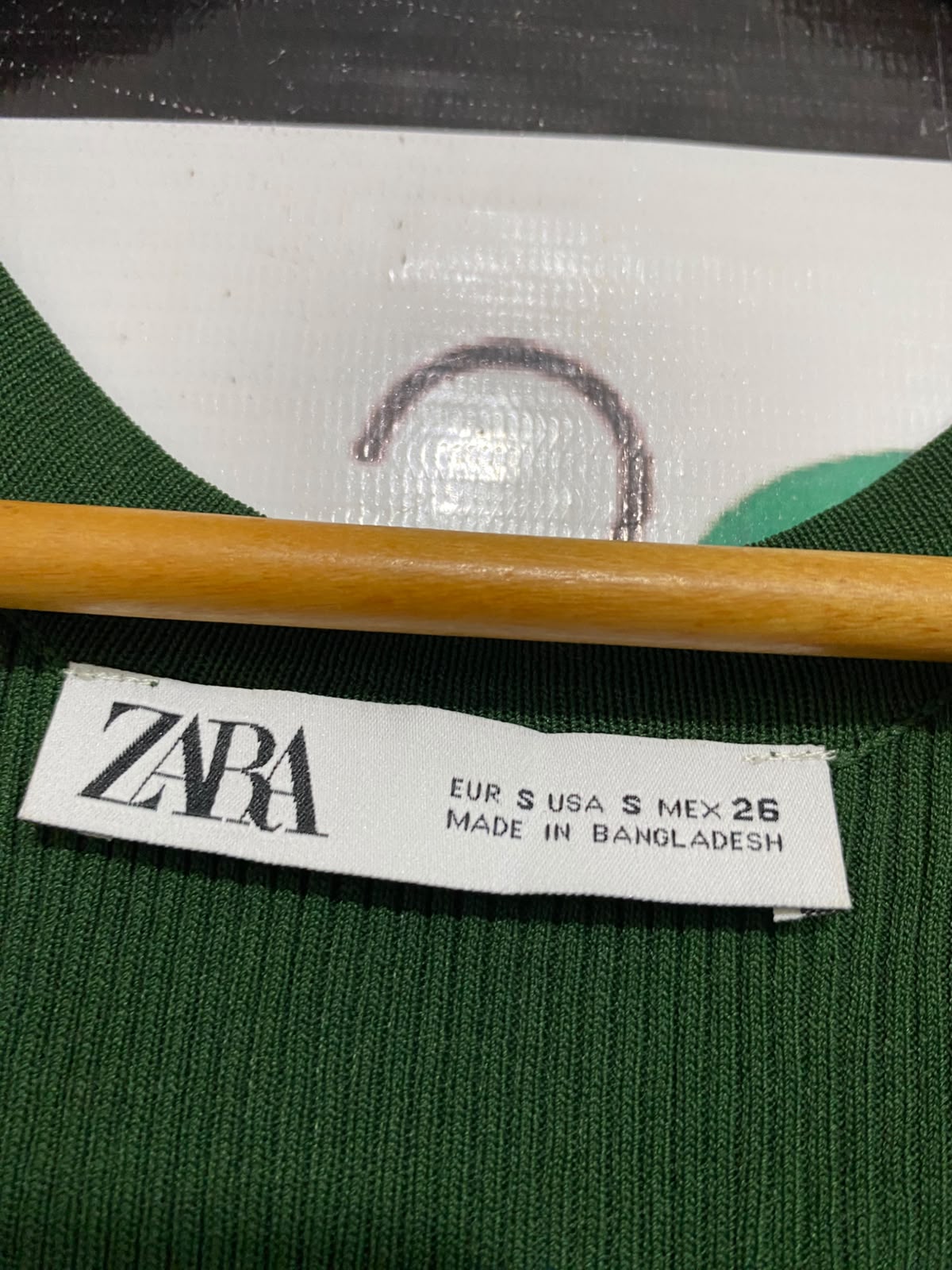 ZARA |S| BUST 11| A57| GREEN RIBBED SCOOP-NECK TECHNICAL UTILITY TANK TOP