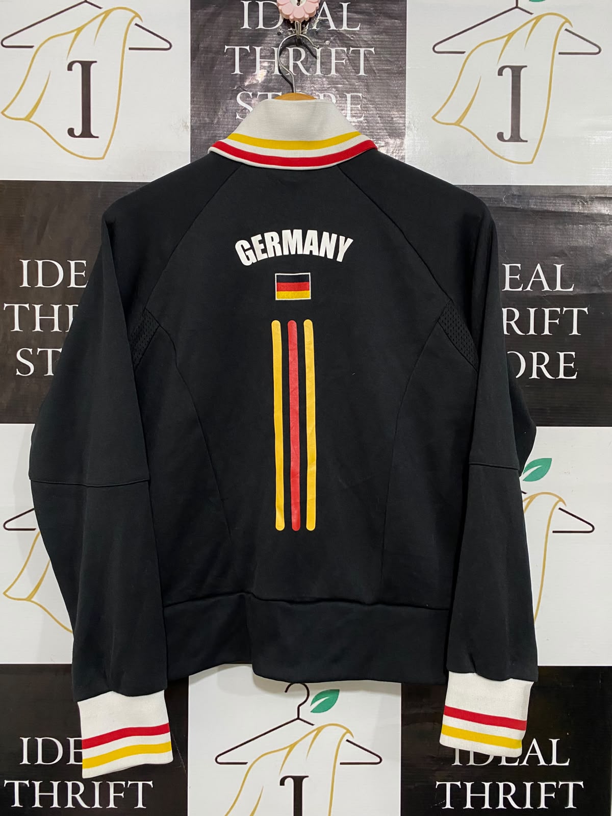 ADIDAS |L| BUST 20| A61| STRIPED ACCENT TECHNICAL UTILITY TRACK JACKET