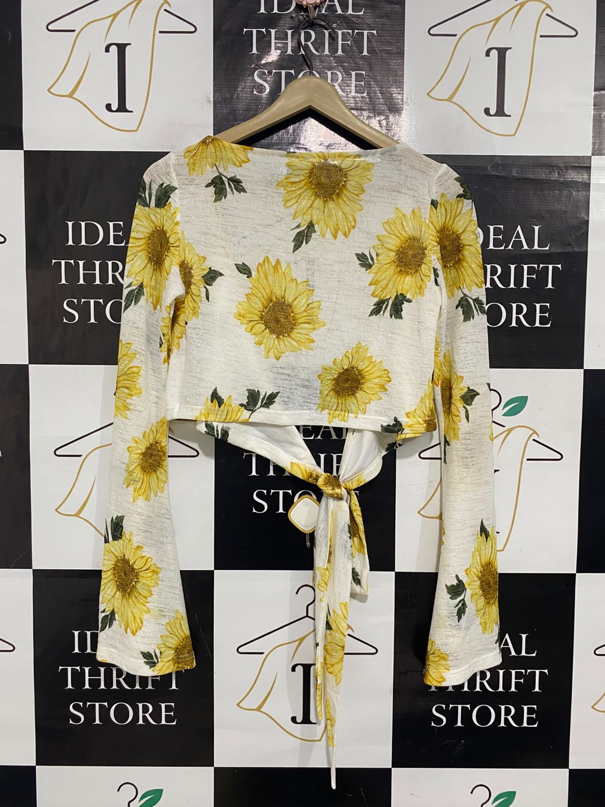 TOBY HEART GINGER |M| BUST 17| A60| YELLOW SUNFLOWER-PRINT TIE-FRONT TECHNICAL UTILITY CROP SHAWL