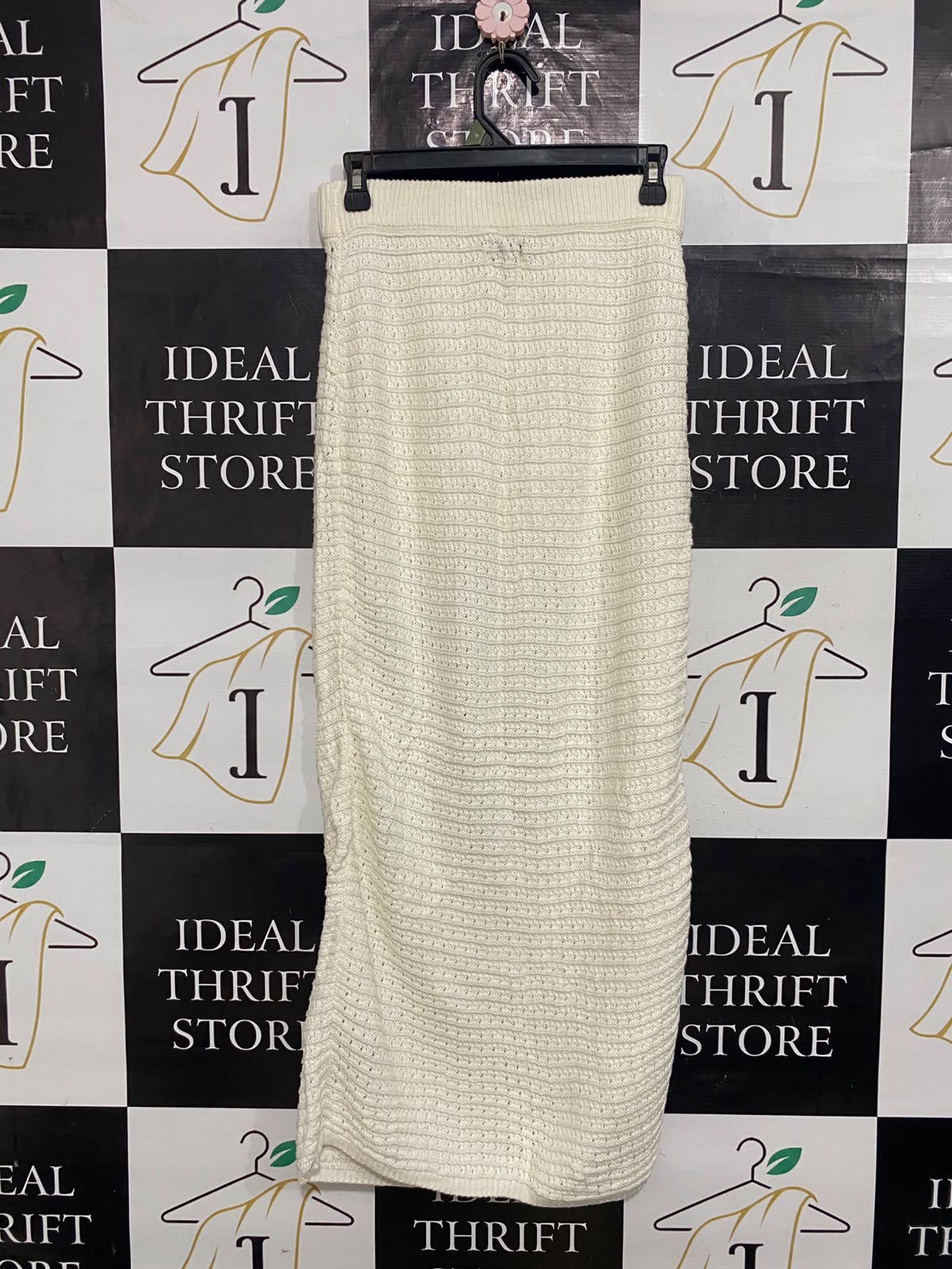 RHYTHM |M| WAIST 28| A63| OFF-WHITE TEXTURED KNIT TECHNICAL UTILITY MIDI SKIRT