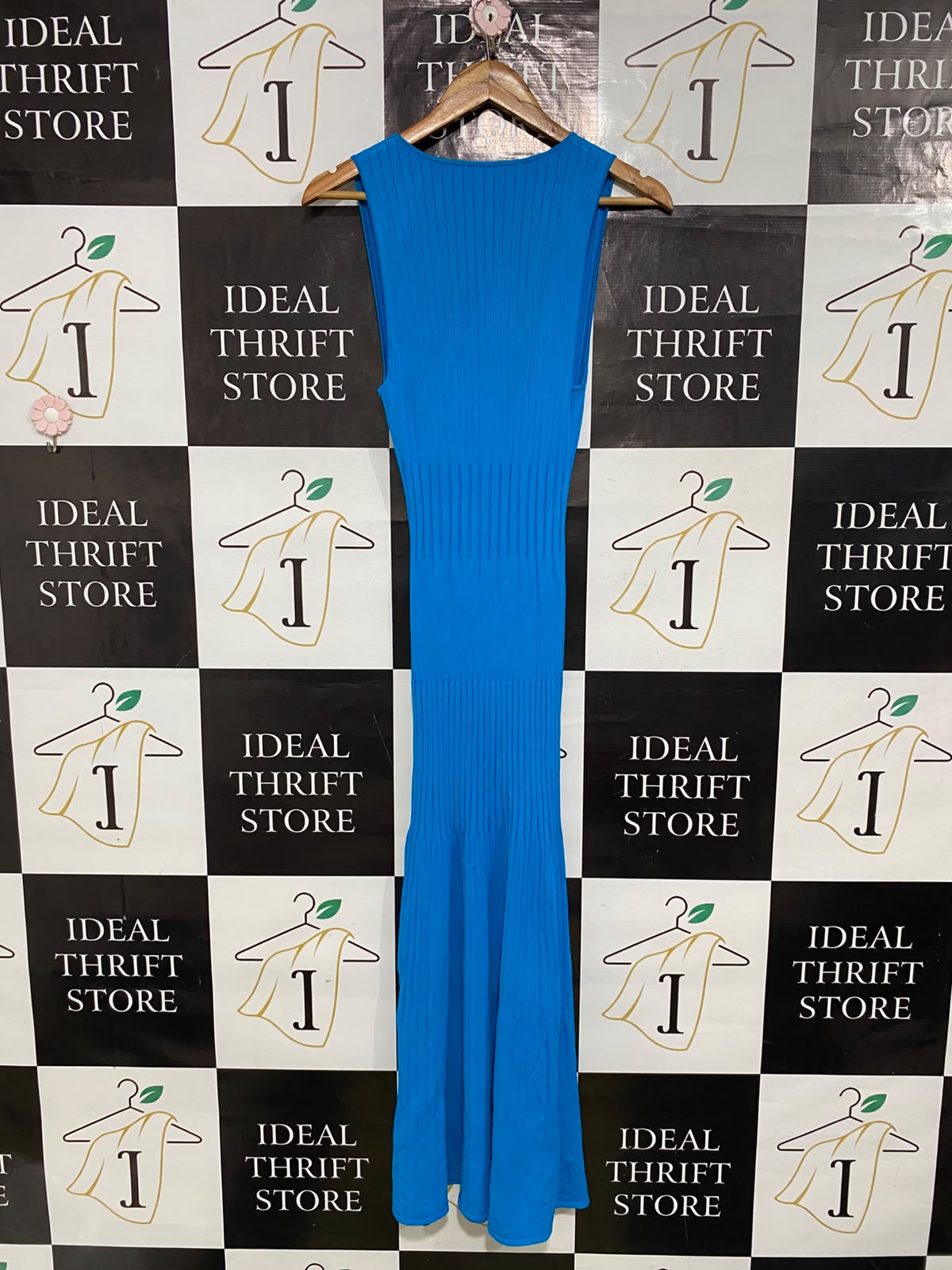 KOOKAI |S| BUST 21| A64| BLUE RIBBED V-NECK SLEEVELESS TECHNICAL UTILITY MIDI DRESS
