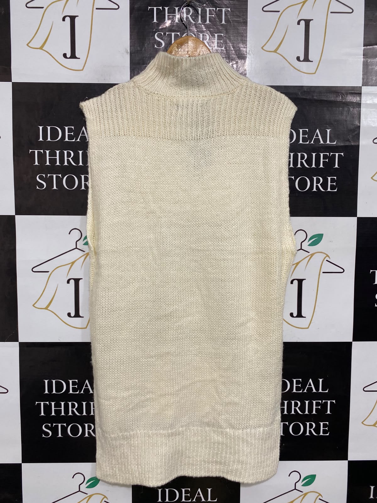COTTON ON |M| BUST 20| A63| CREAM OVERSIZED MOCK-NECK KNIT TECHNICAL UTILITY VEST