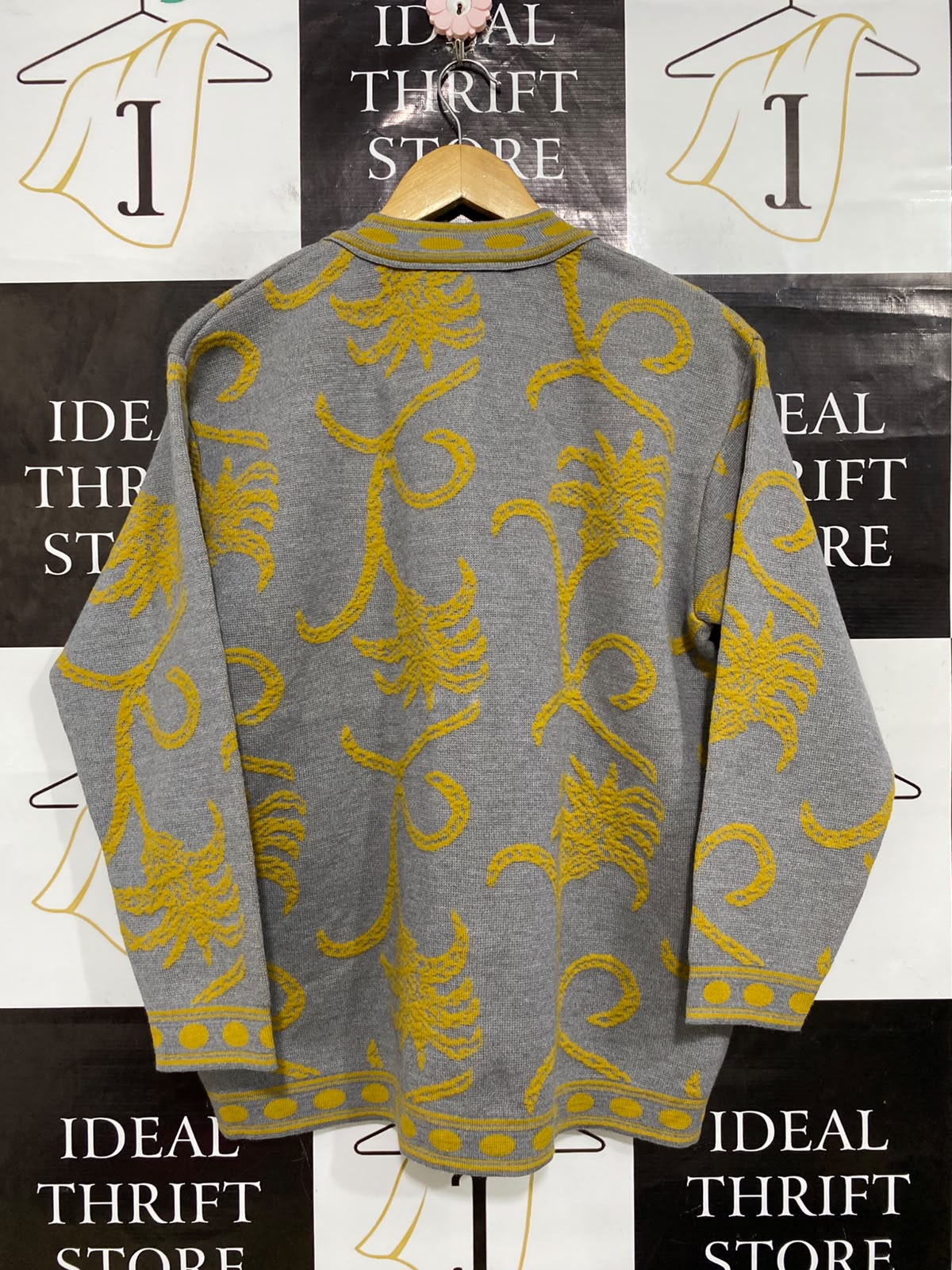 CARIOLO |M| BUST 23| A64| GREY AND MUSTARD FLORAL-PATTERN BUTTON-FRONT TECHNICAL UTILITY CARDIGAN