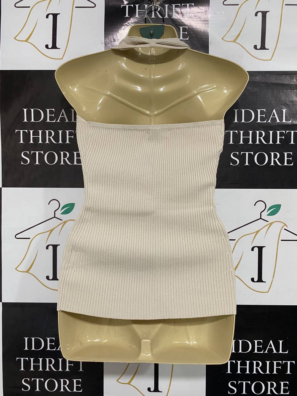 GLASSONS |XS| BUST 15| A66| BEIGE HALTER-STYLE BUTTON-UP RIBBED TOP