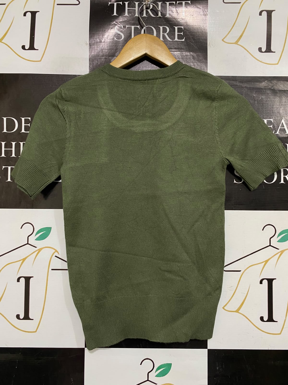 ANKO |XS| BUST 14| A66| OLIVE GREEN SCOOP NECK SHORT-SLEEVE TOP