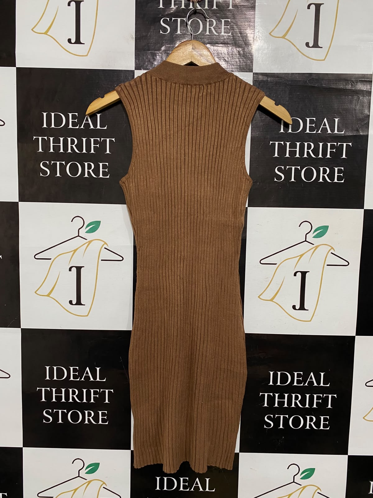 COTTON ON |XS| BUST 12| A66| BROWN MOCK-NECK RIBBED MIDI DRESS