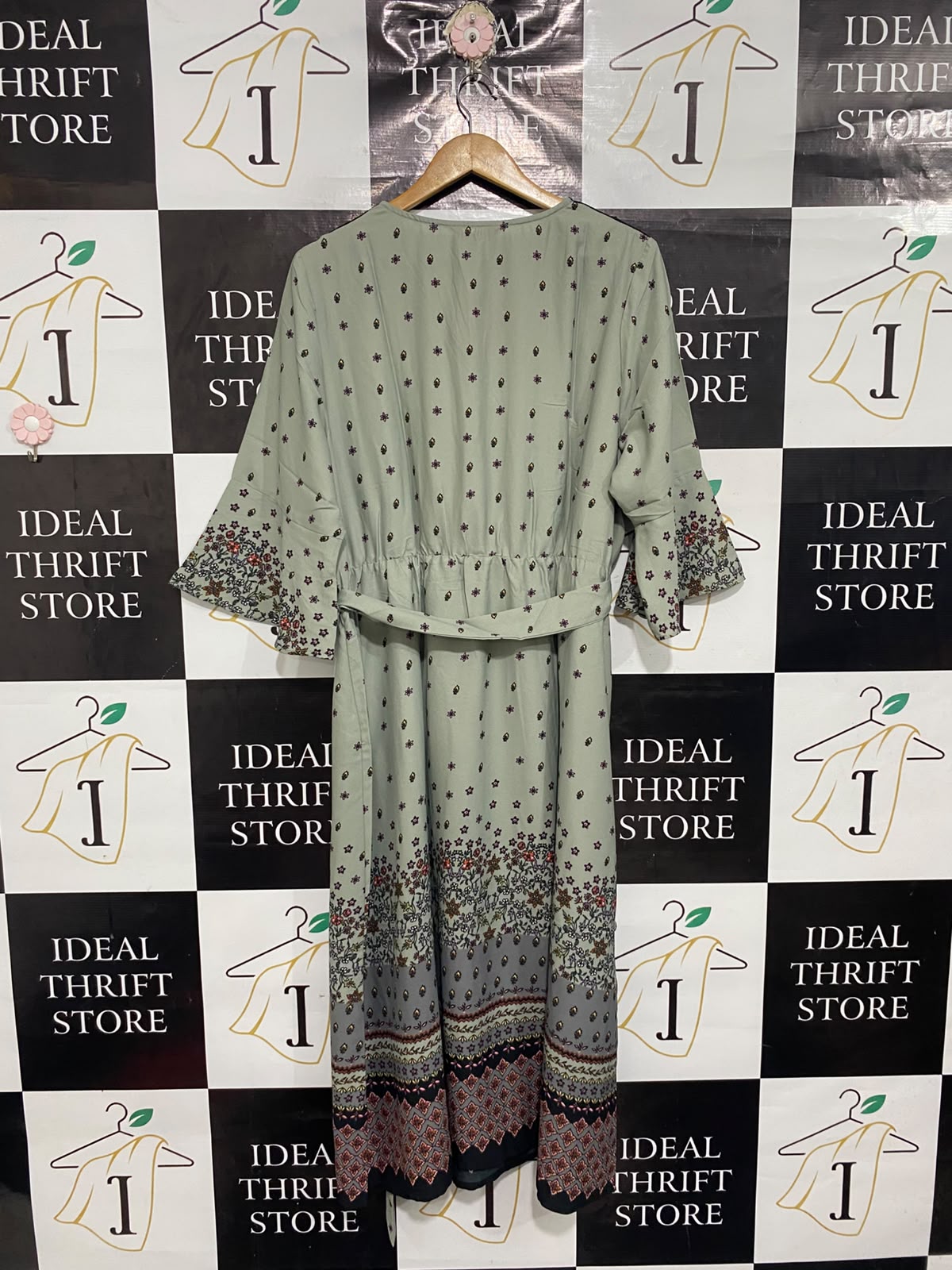 TOGE THEF |L| BUST 23| A67| SAGE GREEN PRINTED TIE-WAIST MIDI DRESS