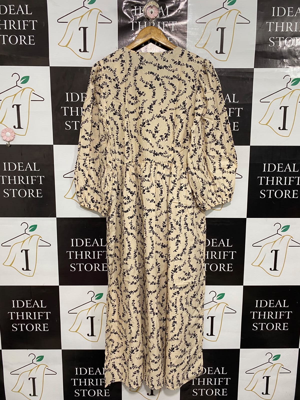 NOBODY'S CHILD |L| BUST 21| A68| CREAM & BLACK FLORAL BUTTON-FRONT MIDI DRESS