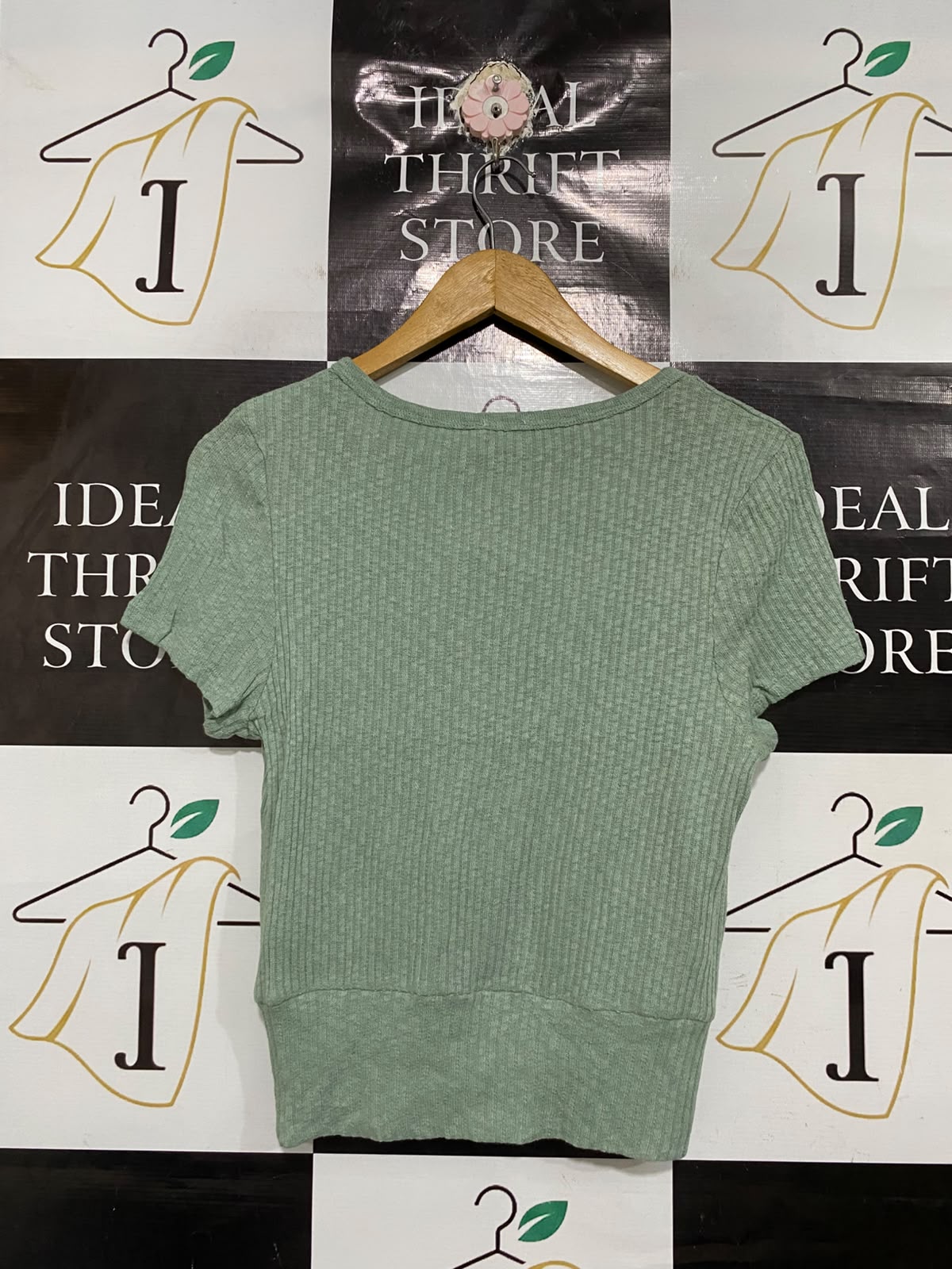 COTTON ON |S| BUST 17| A68| CURVE SAGE GREEN RIBBED WRAP SHORT SLEEVE TOP