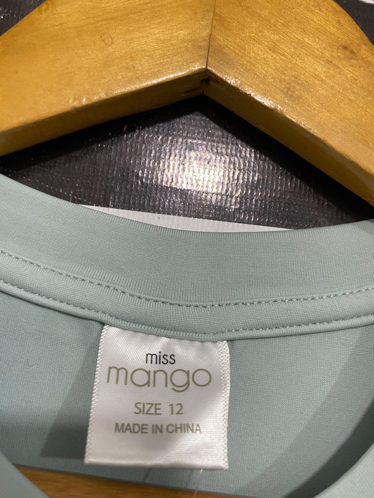 MANGO |XS| BUST 14| A68| SAGE GREEN CREW-NECK BASIC T-SHIRT