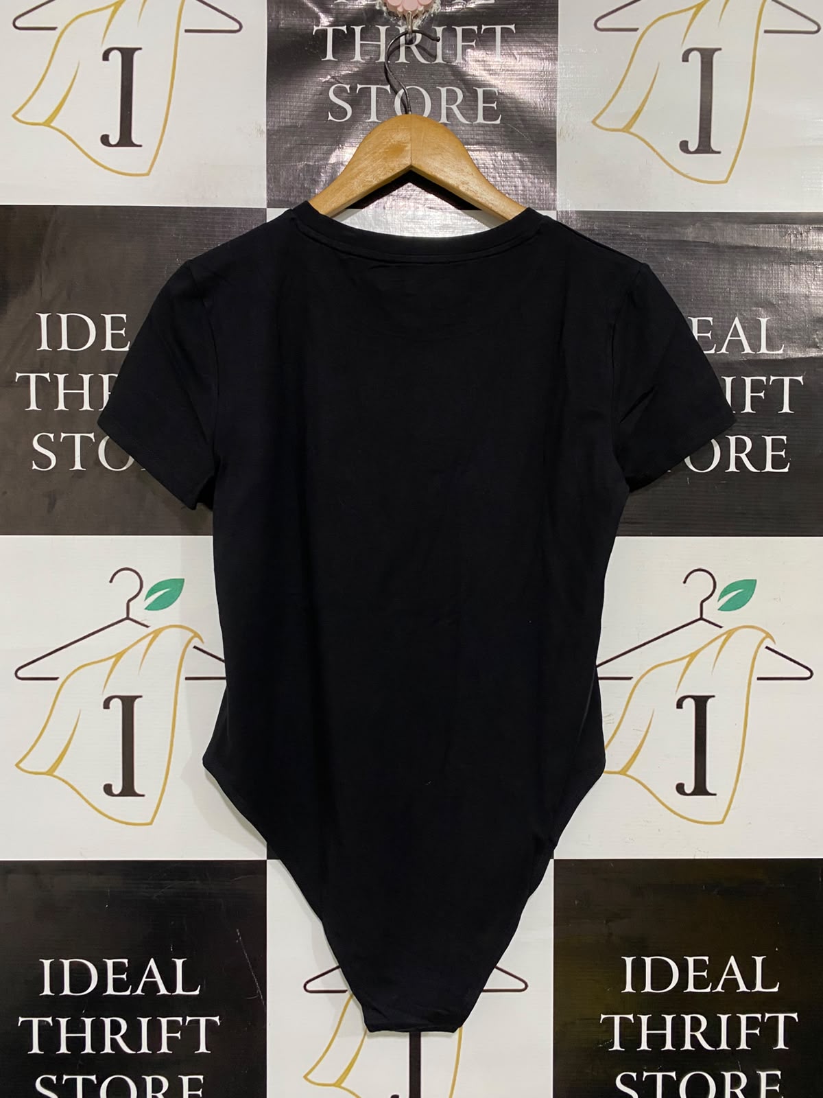 PRIMARK CARES |L| BUST 17| A69| CALLIOPE BLACK SHORT-SLEEVE BASIC BODYSUIT